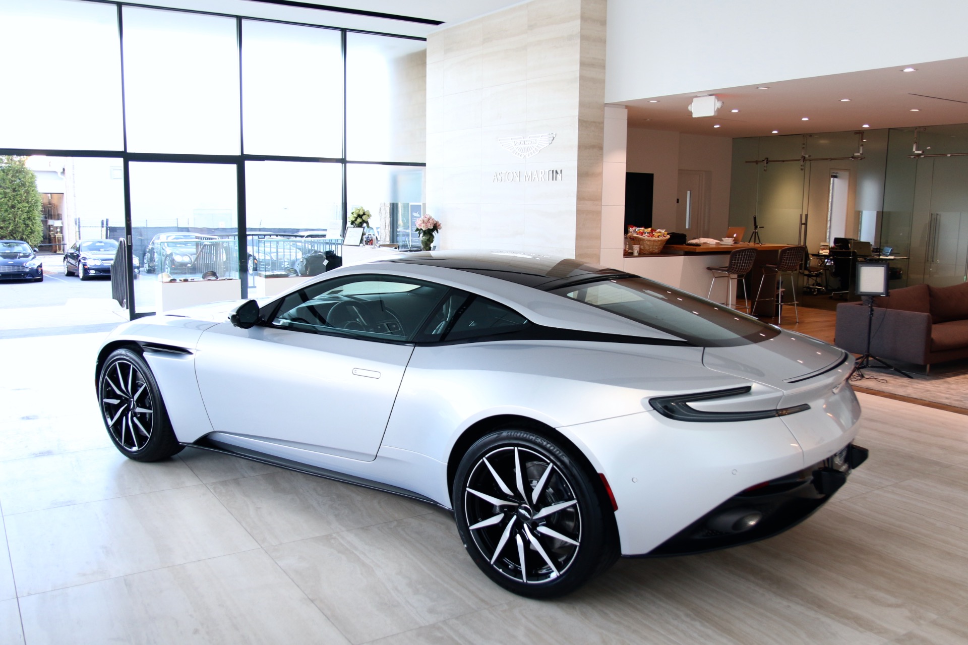 2018 aston martin db11 v12 stock # 8nl03115 for sale near vienna, va