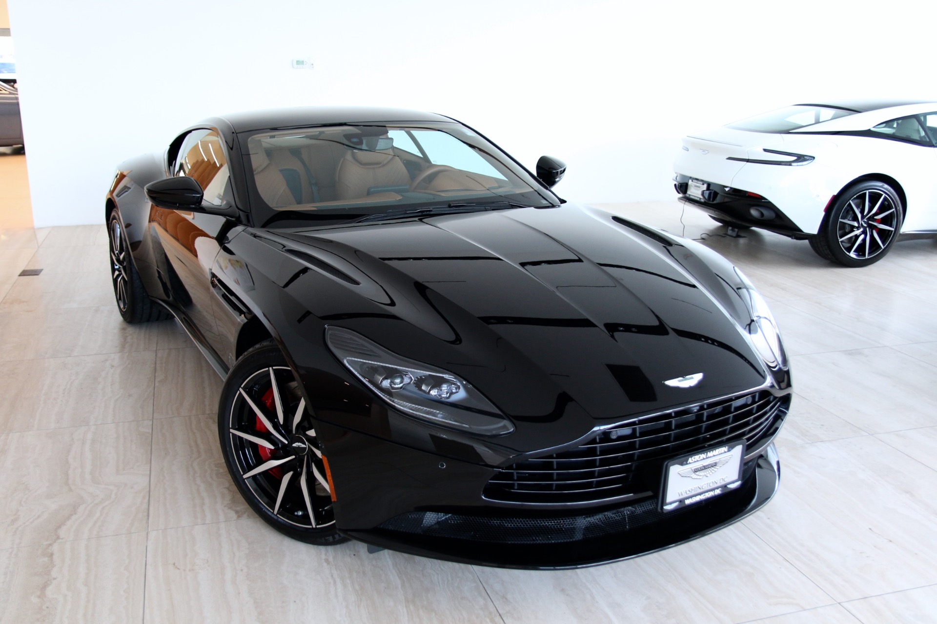Used 2018 Aston Martin DB11 V8 | Vienna, VA