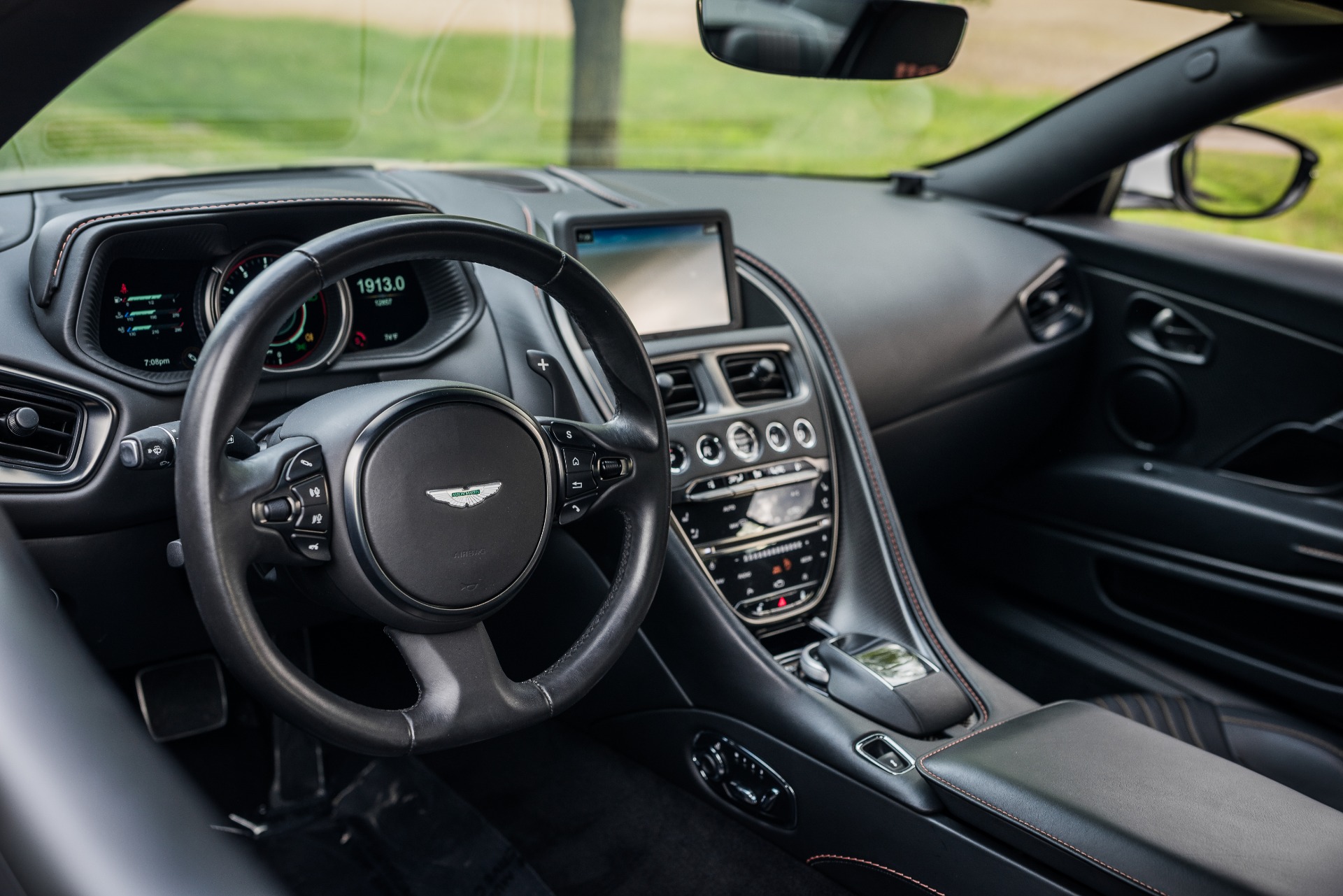 Used 2018 Aston Martin DB11 V8 | St. Petersburg, FL