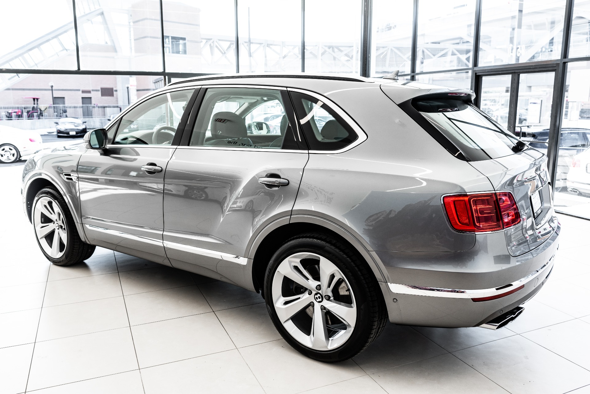 2019 Bentley Bentayga V8 Stock 9n024337 For Near Vienna Va New 2019 Bentley Bentayga V8 Vienna Va