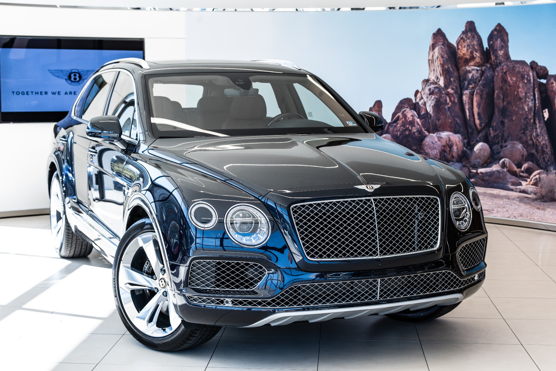 New 2019 Bentley Bentayga V8 | Vienna, VA