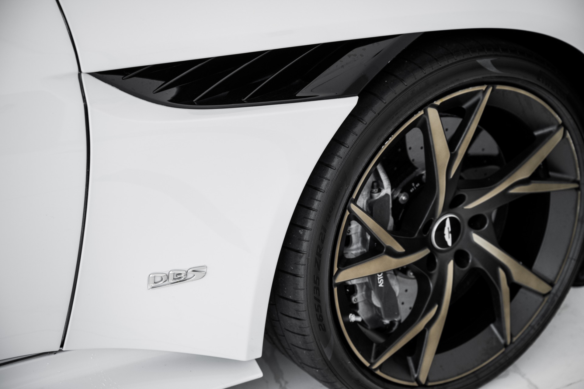 Used 2019 Aston Martin DBS Superleggera | St. Petersburg, FL
