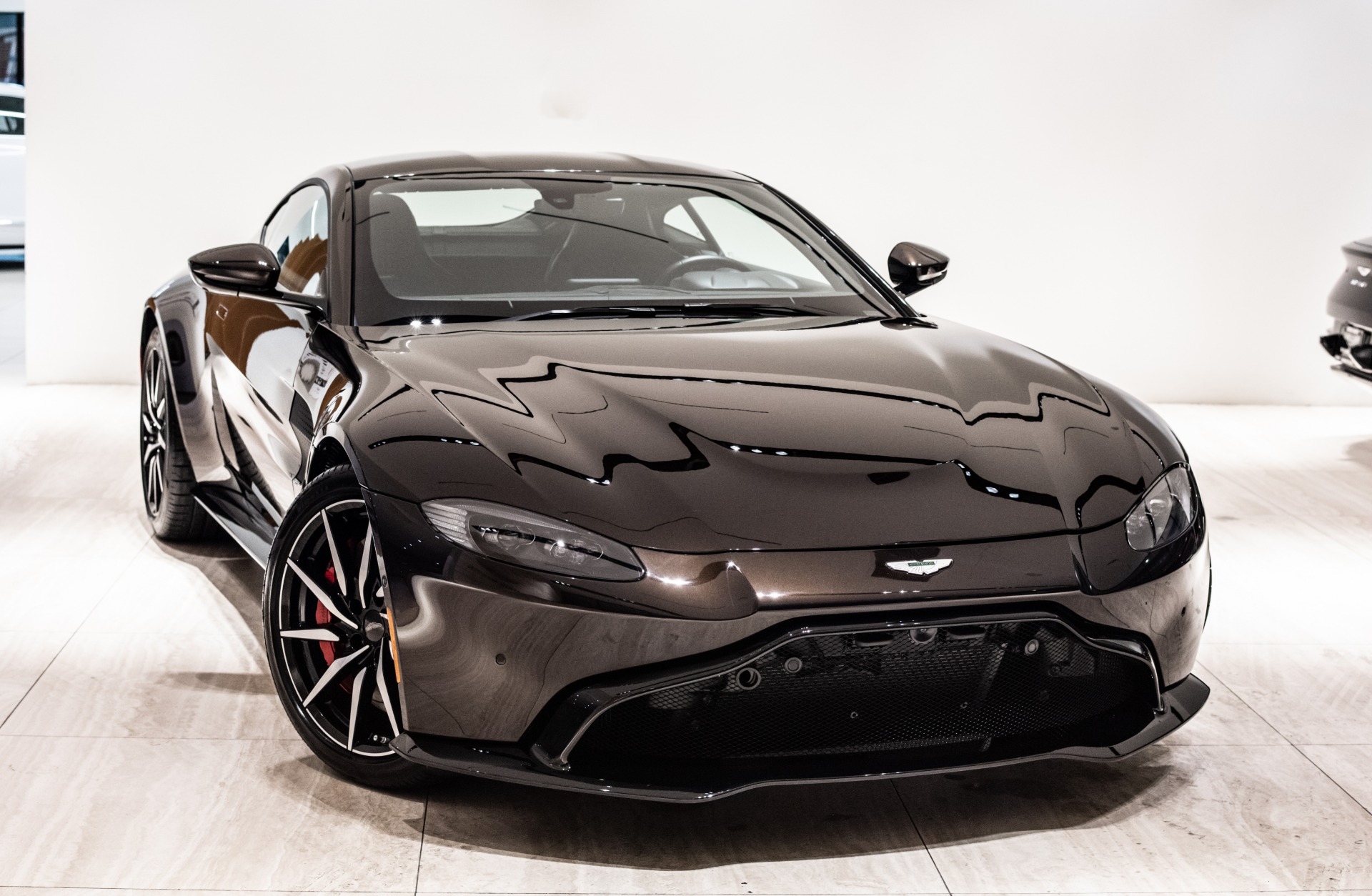 New 2019 Aston Martin Vantage | Vienna, VA