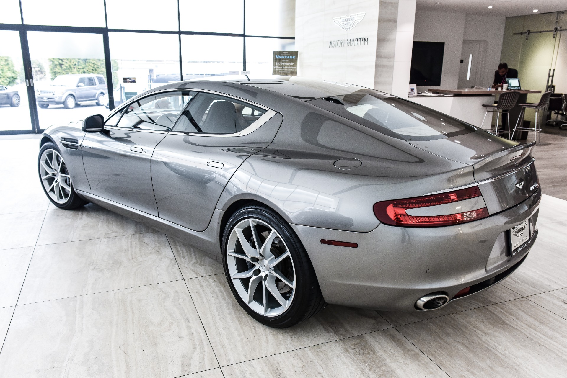 Aston Martin rapide 2017