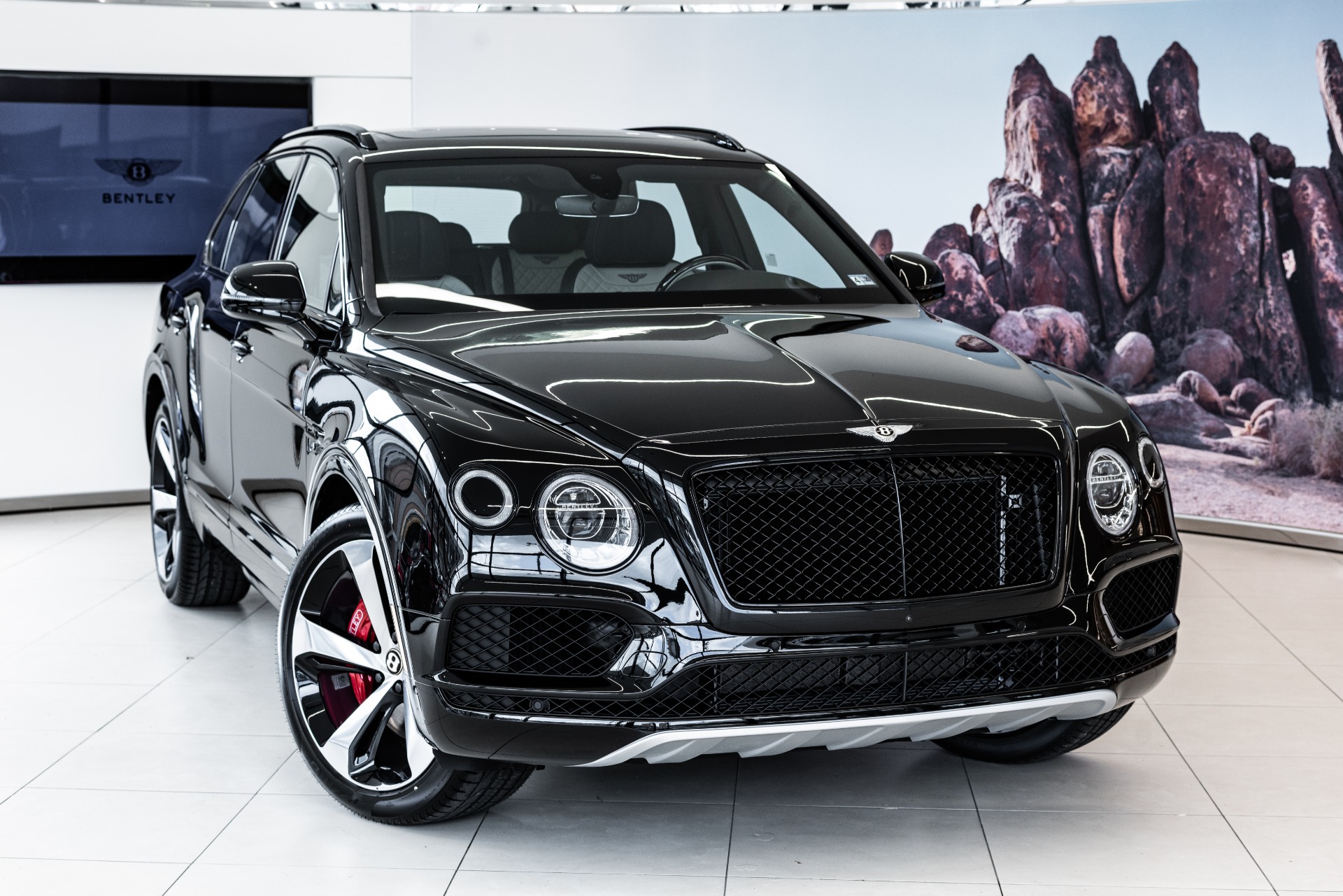 New 2019 Bentley Bentayga Mulliner | Vienna, VA