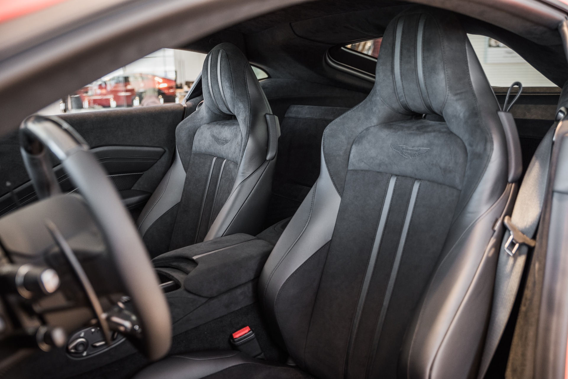 New 2020 Aston Martin VANTAGE | St. Petersburg, FL