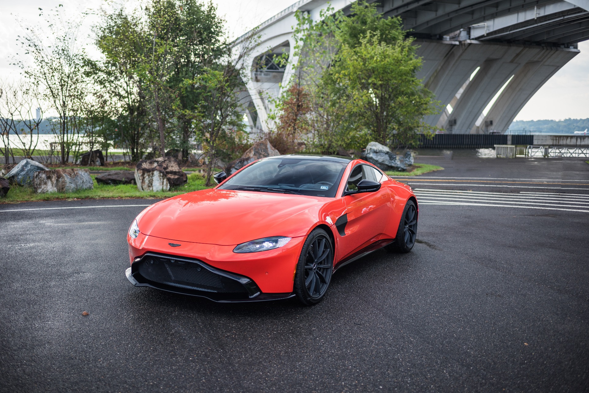 New 2020 Aston Martin VANTAGE | St. Petersburg, FL