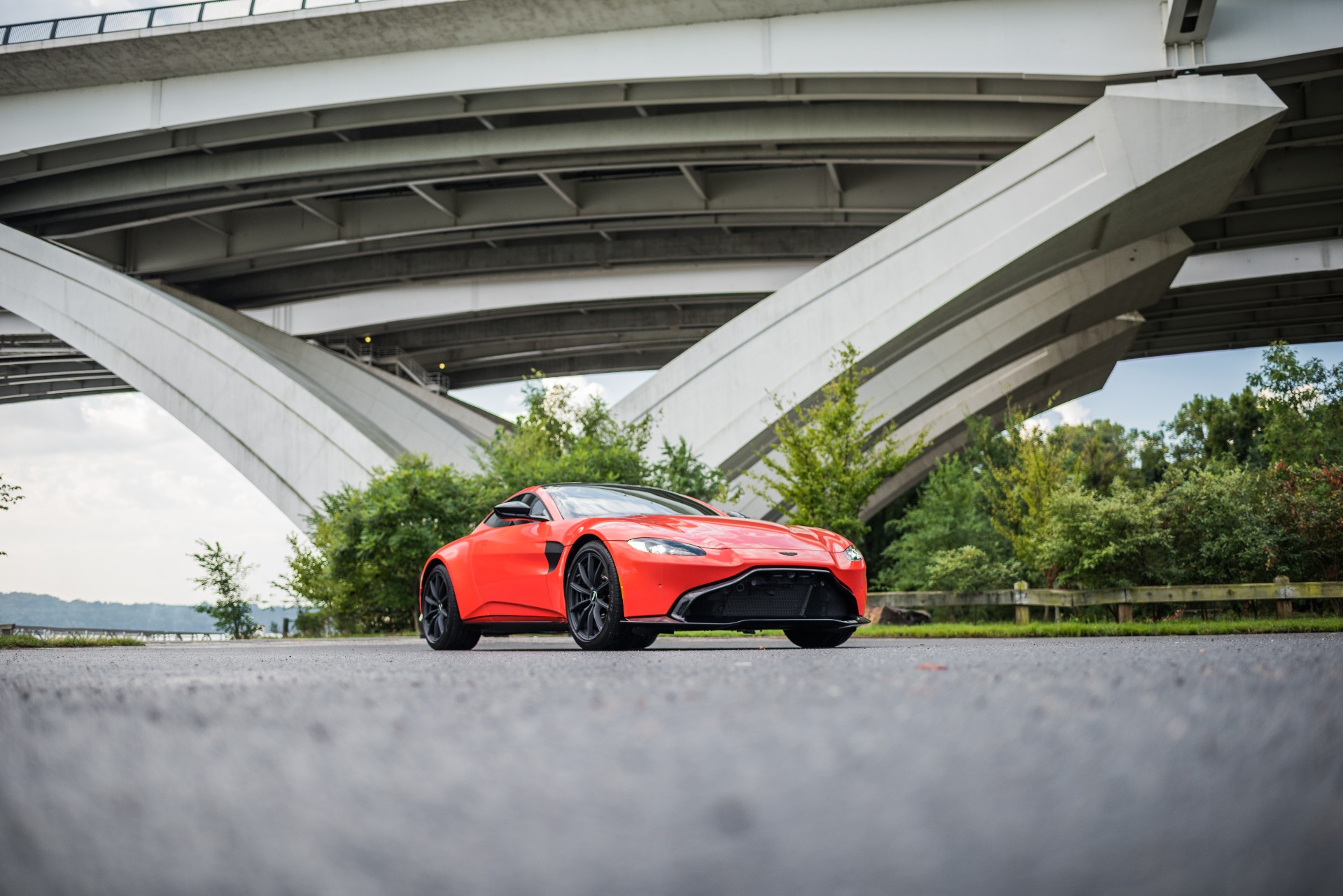 New 2020 Aston Martin VANTAGE | St. Petersburg, FL