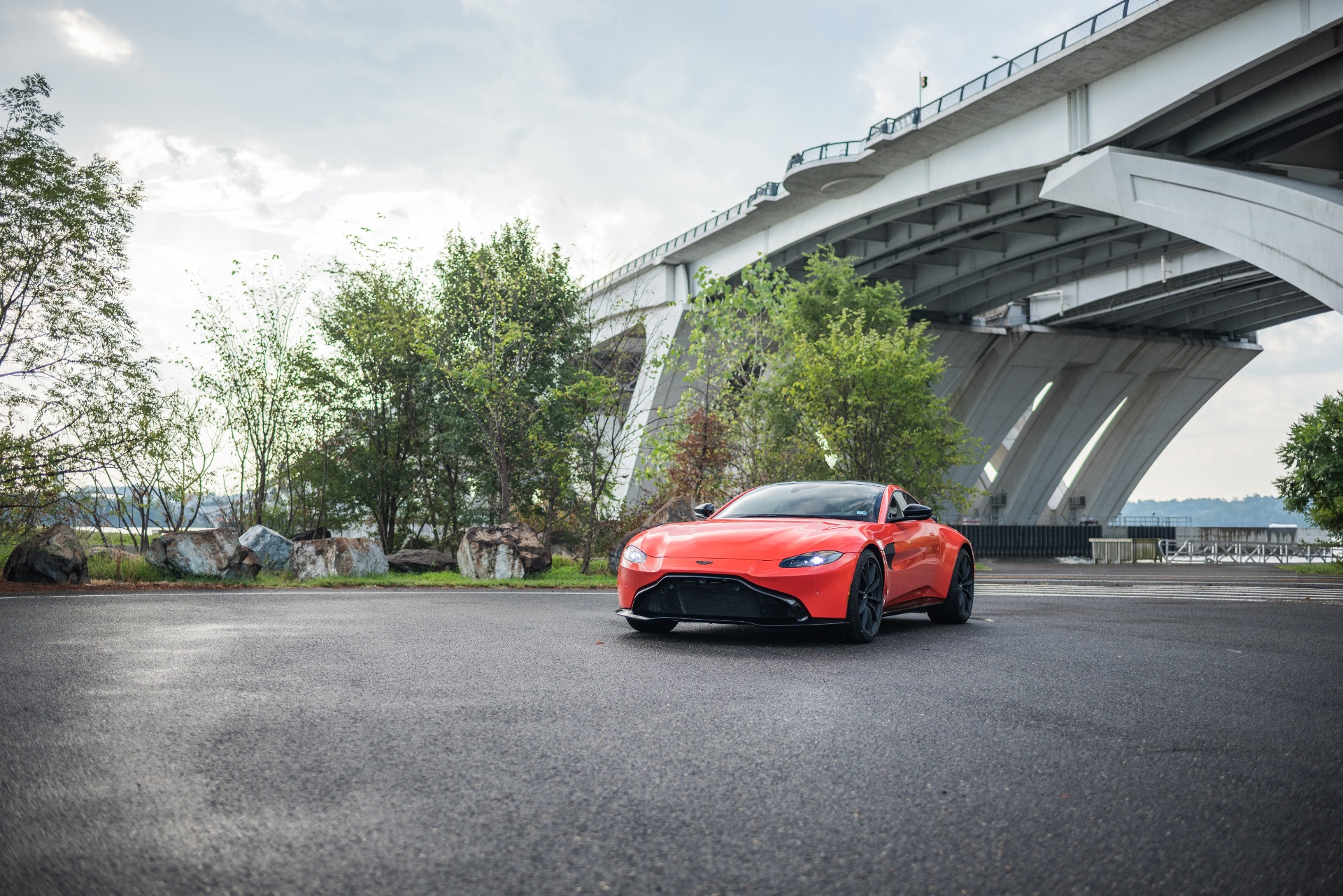 New 2020 Aston Martin VANTAGE | St. Petersburg, FL