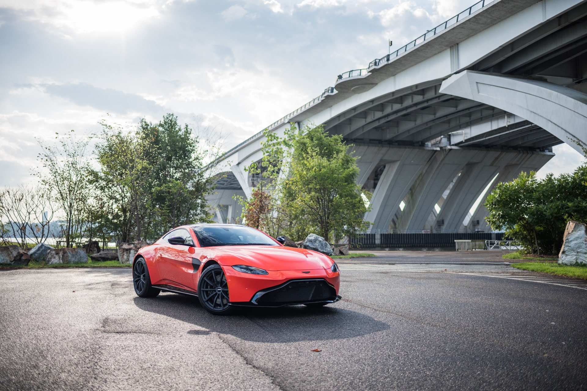 New 2020 Aston Martin VANTAGE | St. Petersburg, FL
