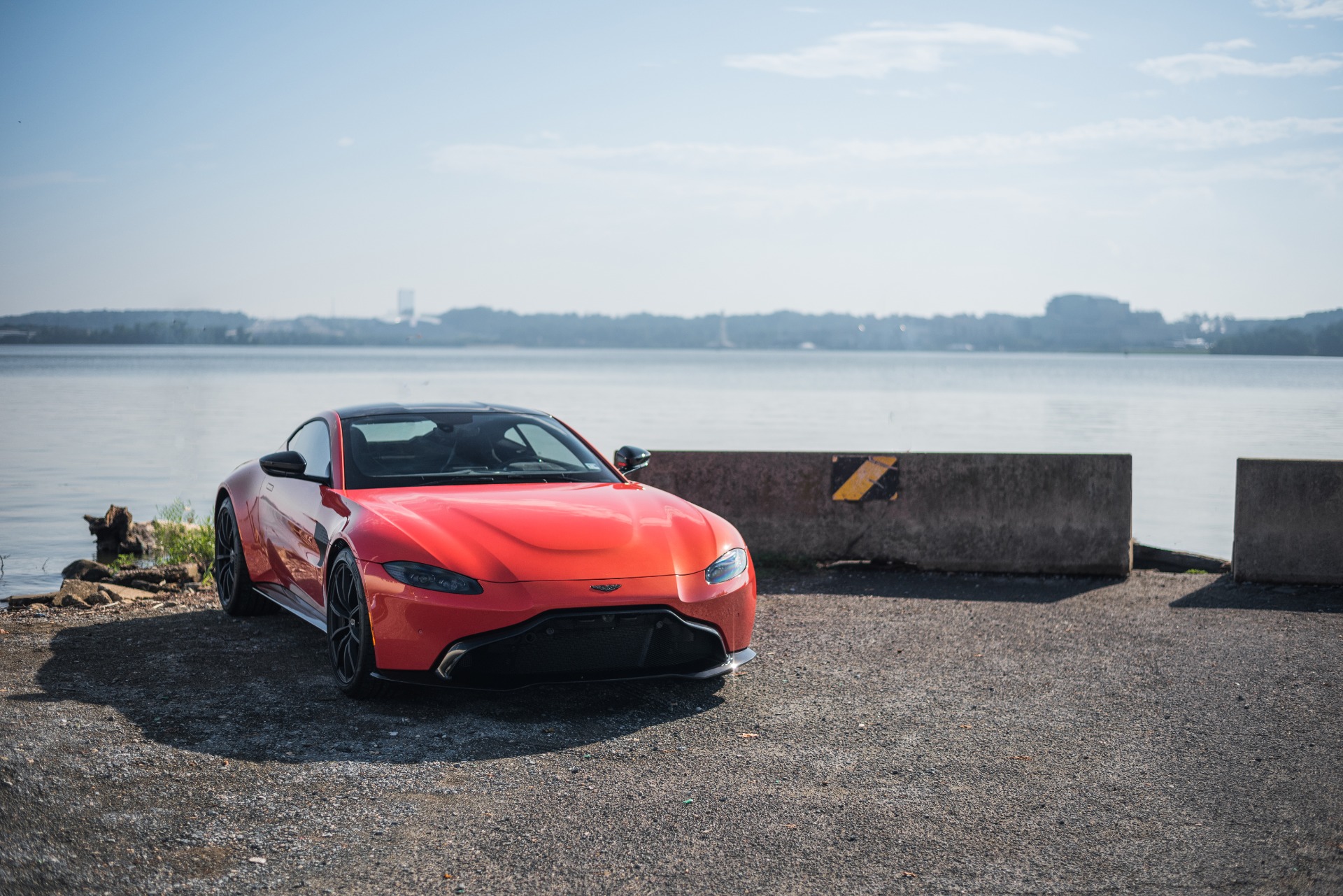 New 2020 Aston Martin VANTAGE | St. Petersburg, FL