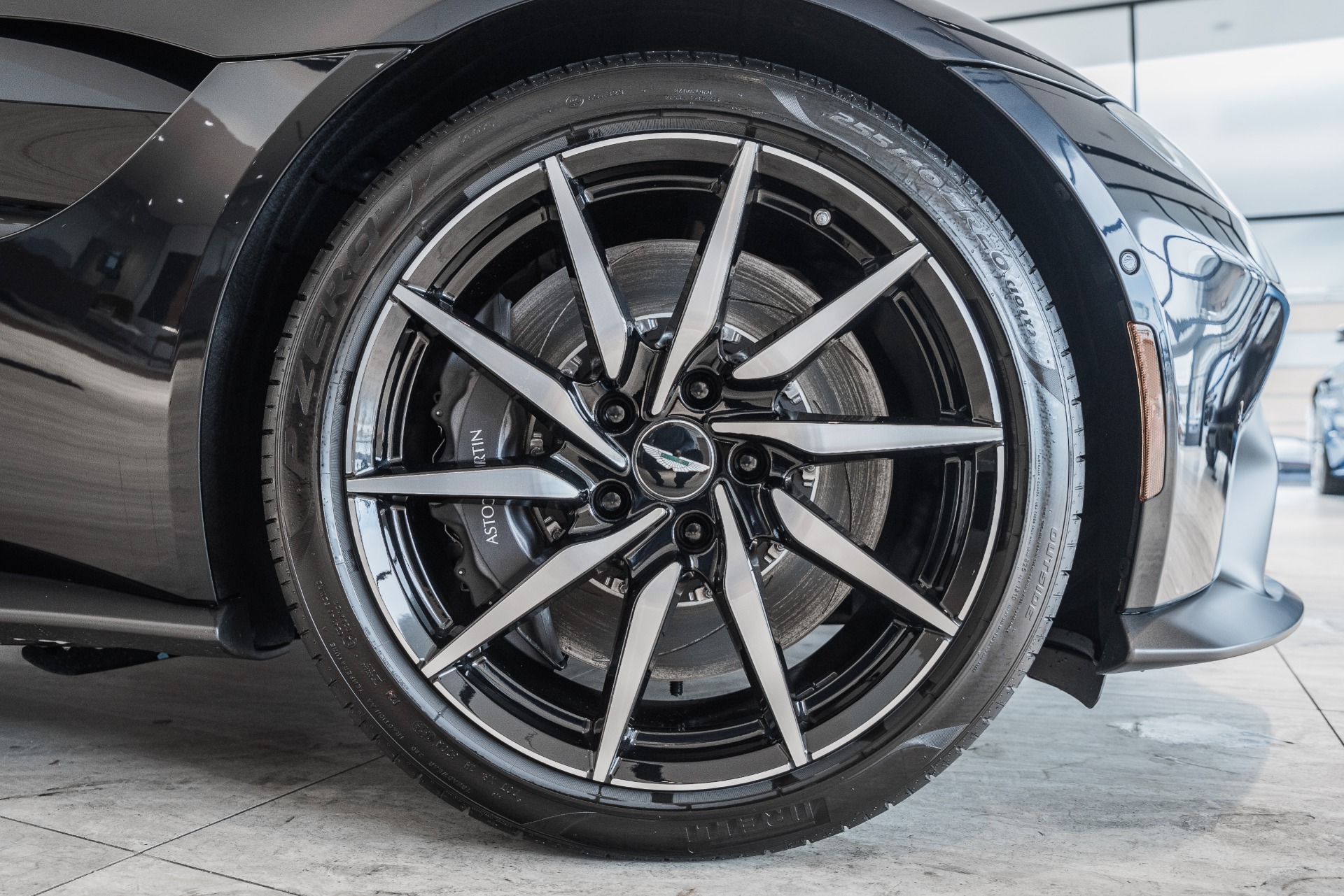 New 2020 Aston Martin VANTAGE | St. Petersburg, FL