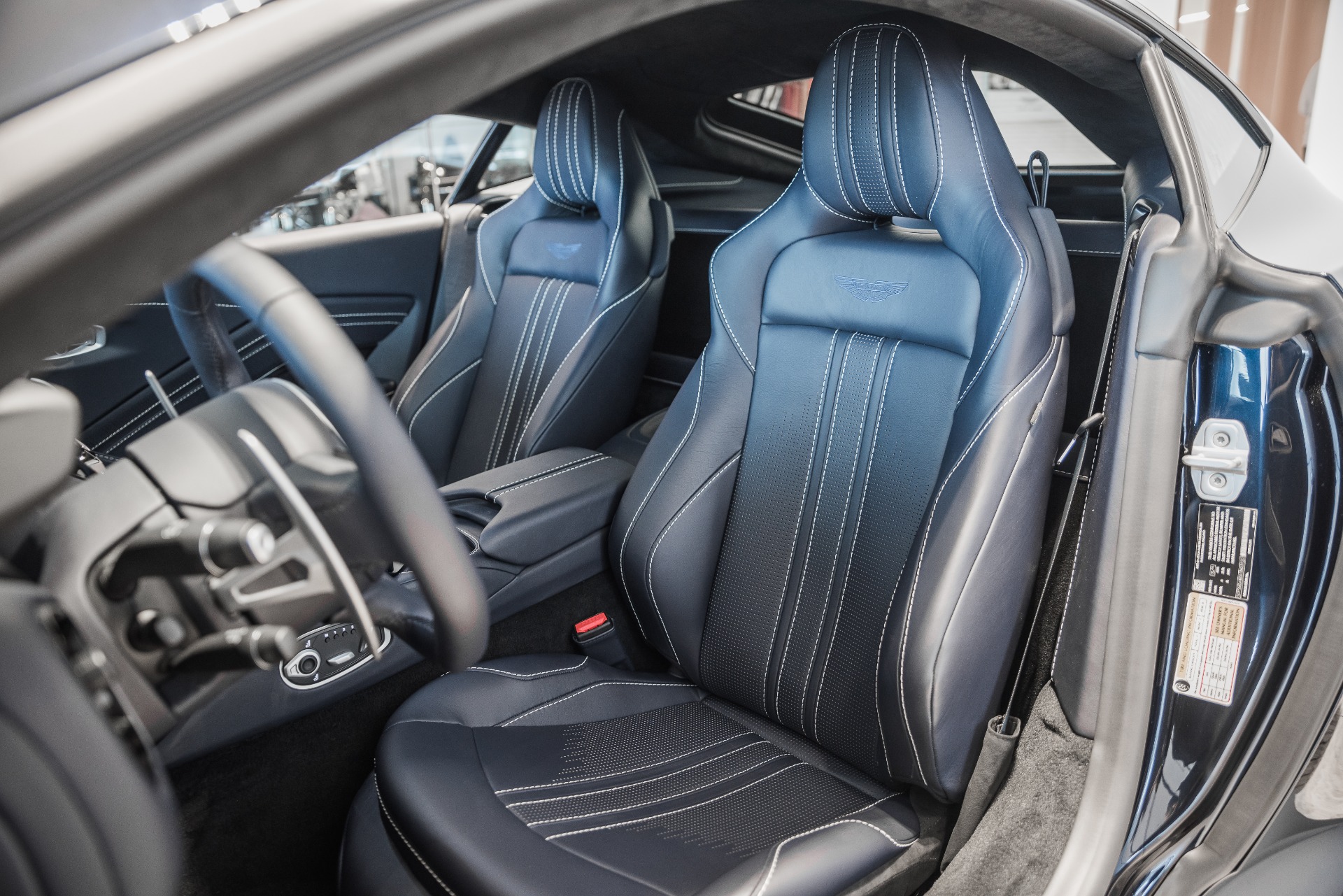 New 2020 Aston Martin VANTAGE | St. Petersburg, FL