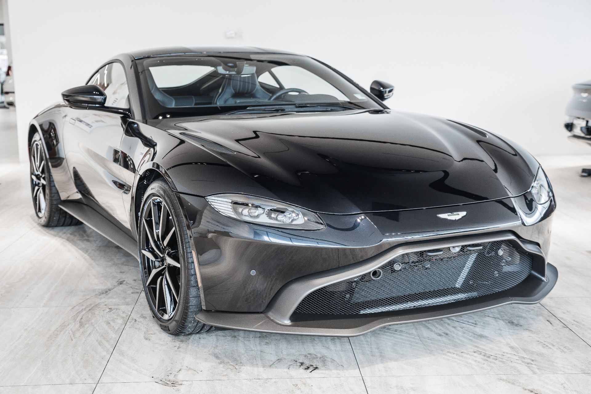 New 2020 Aston Martin VANTAGE | St. Petersburg, FL