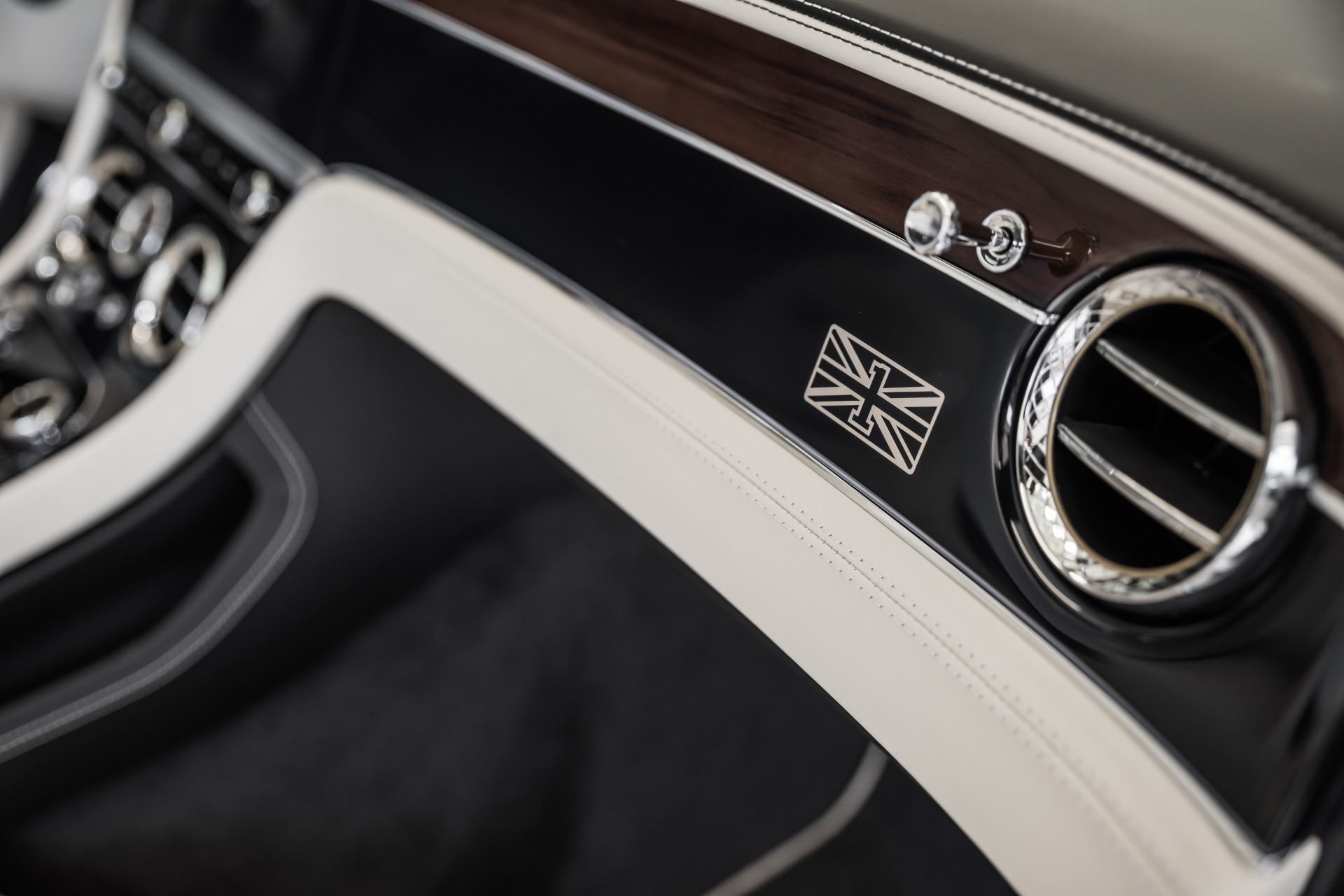 New 2020 Bentley Continental GT V8 | St. Petersburg, FL