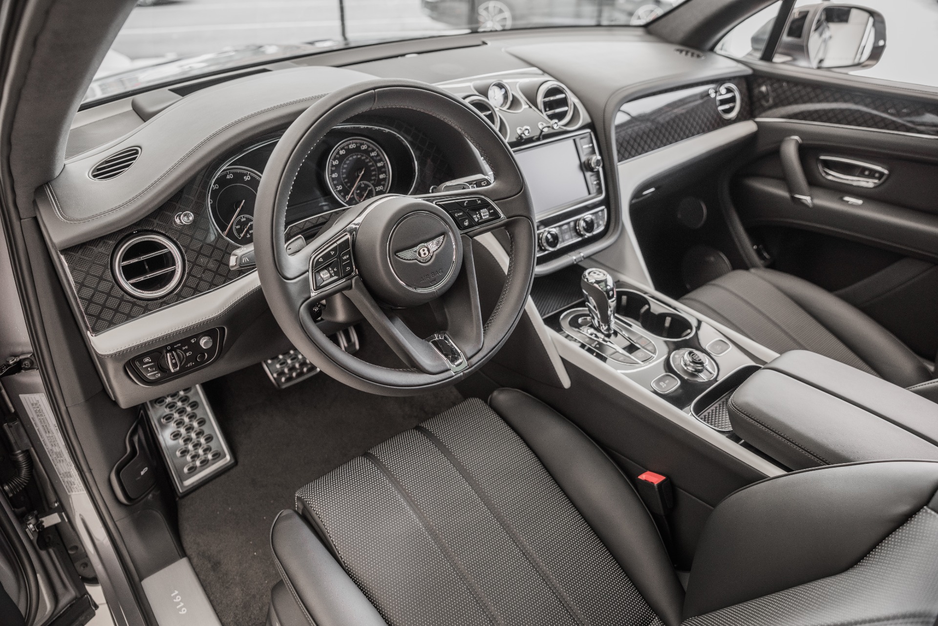New 2020 Bentley Bentayga V8 | St. Petersburg, FL