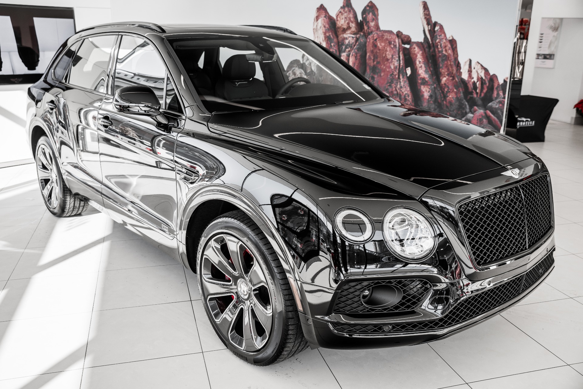 New 2020 Bentley Bentayga V8 | St. Petersburg, FL
