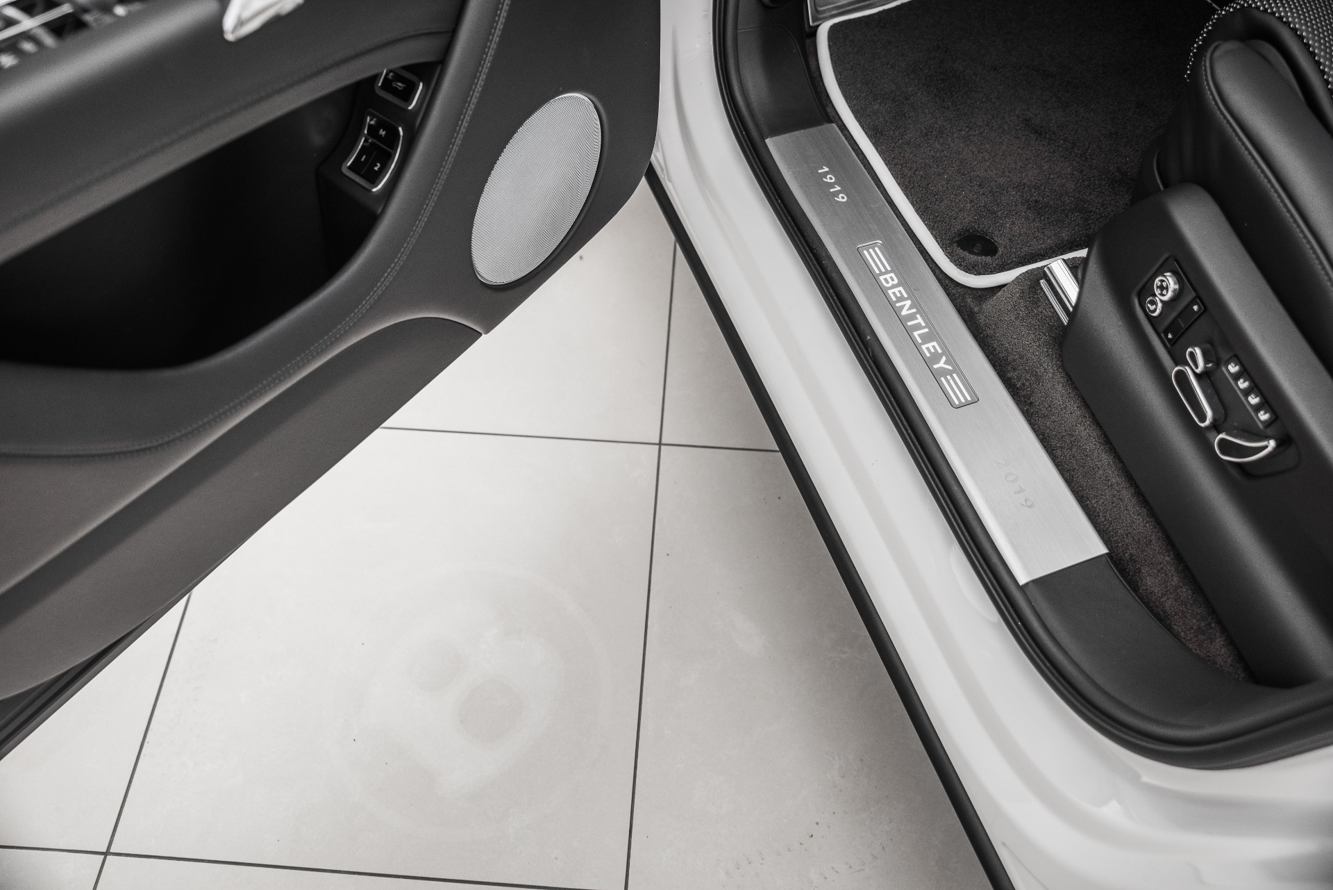 New 2020 Bentley Bentayga V8 | St. Petersburg, FL