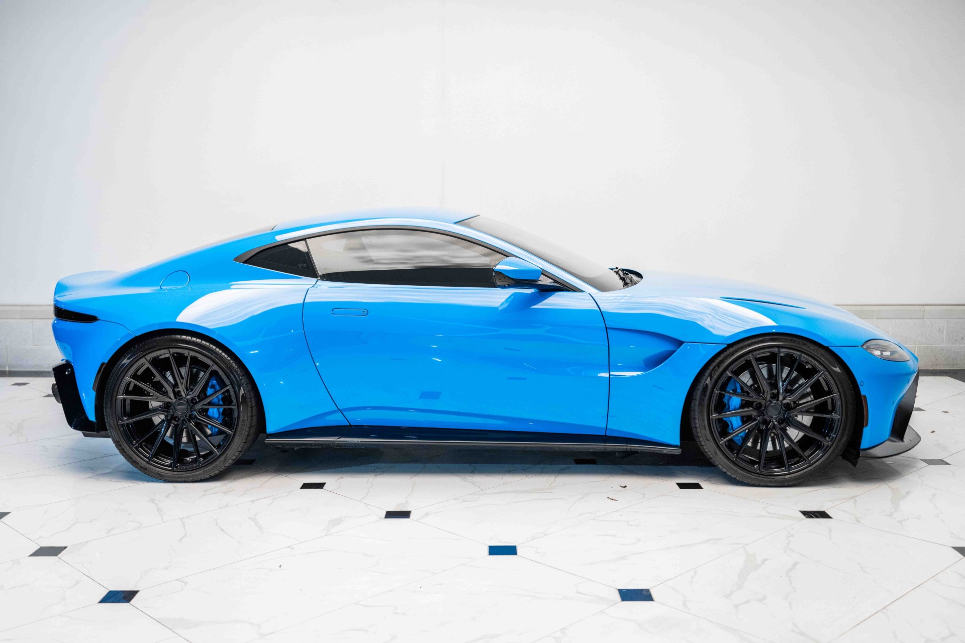 New 2020 Aston Martin Vantage | St. Petersburg, FL