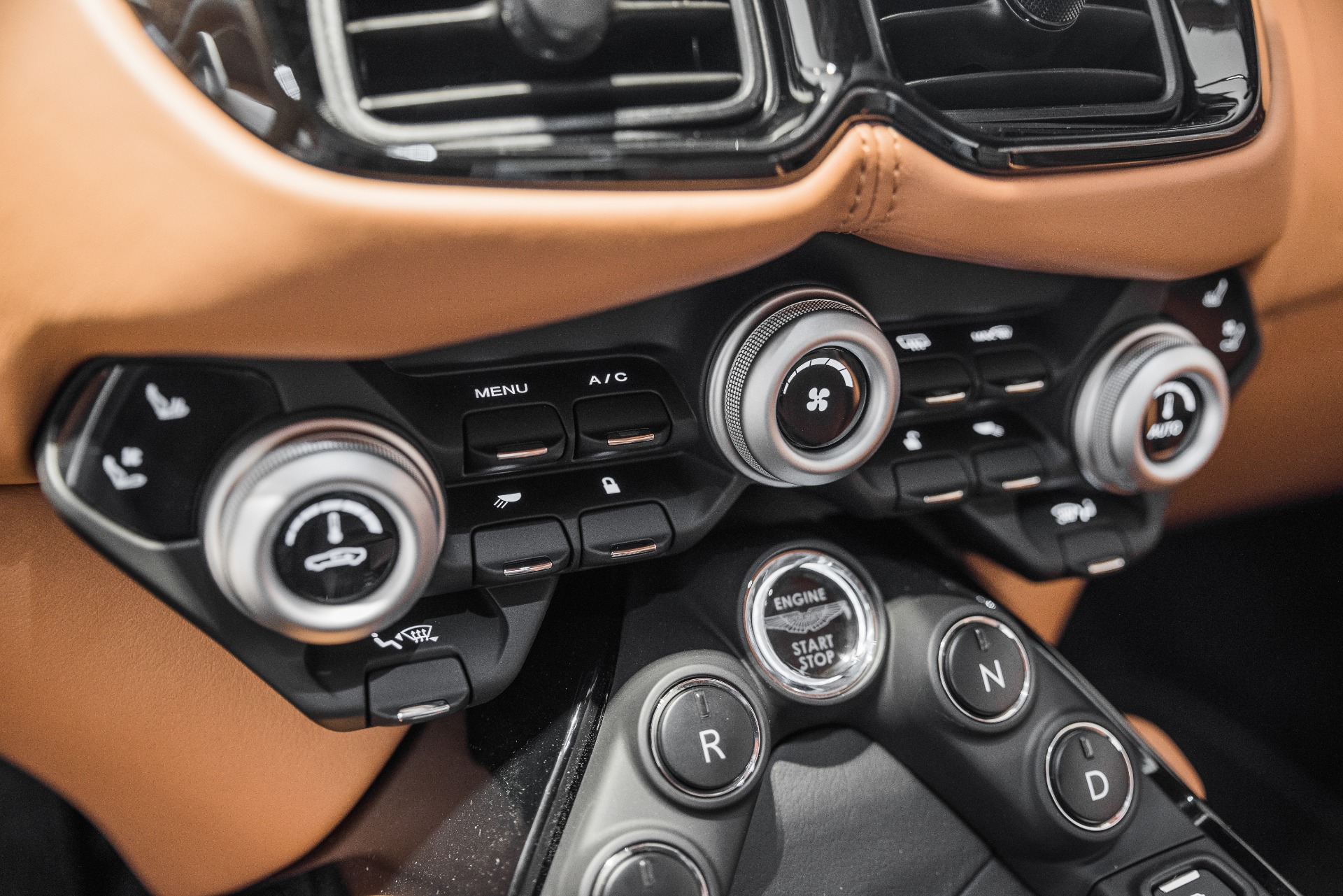 New 2020 Aston Martin Vantage | St. Petersburg, FL