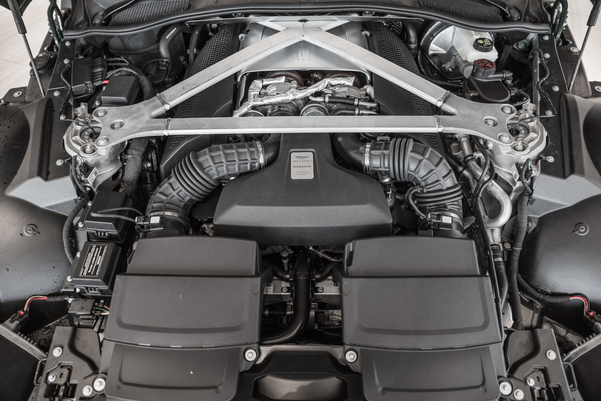 New 2020 Aston Martin Vantage | St. Petersburg, FL