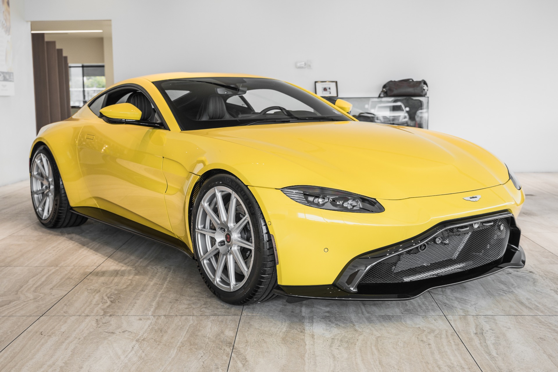 New 2020 Aston Martin Vantage | St. Petersburg, FL