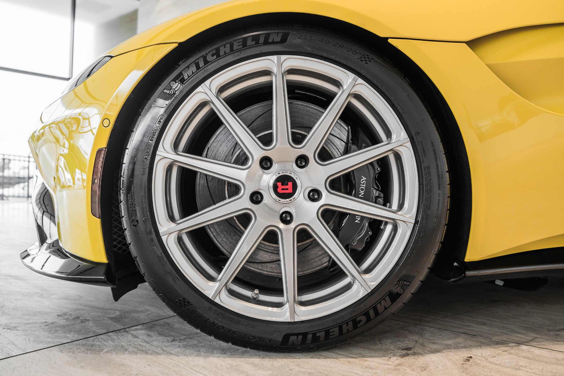 New 2020 Aston Martin Vantage | St. Petersburg, FL