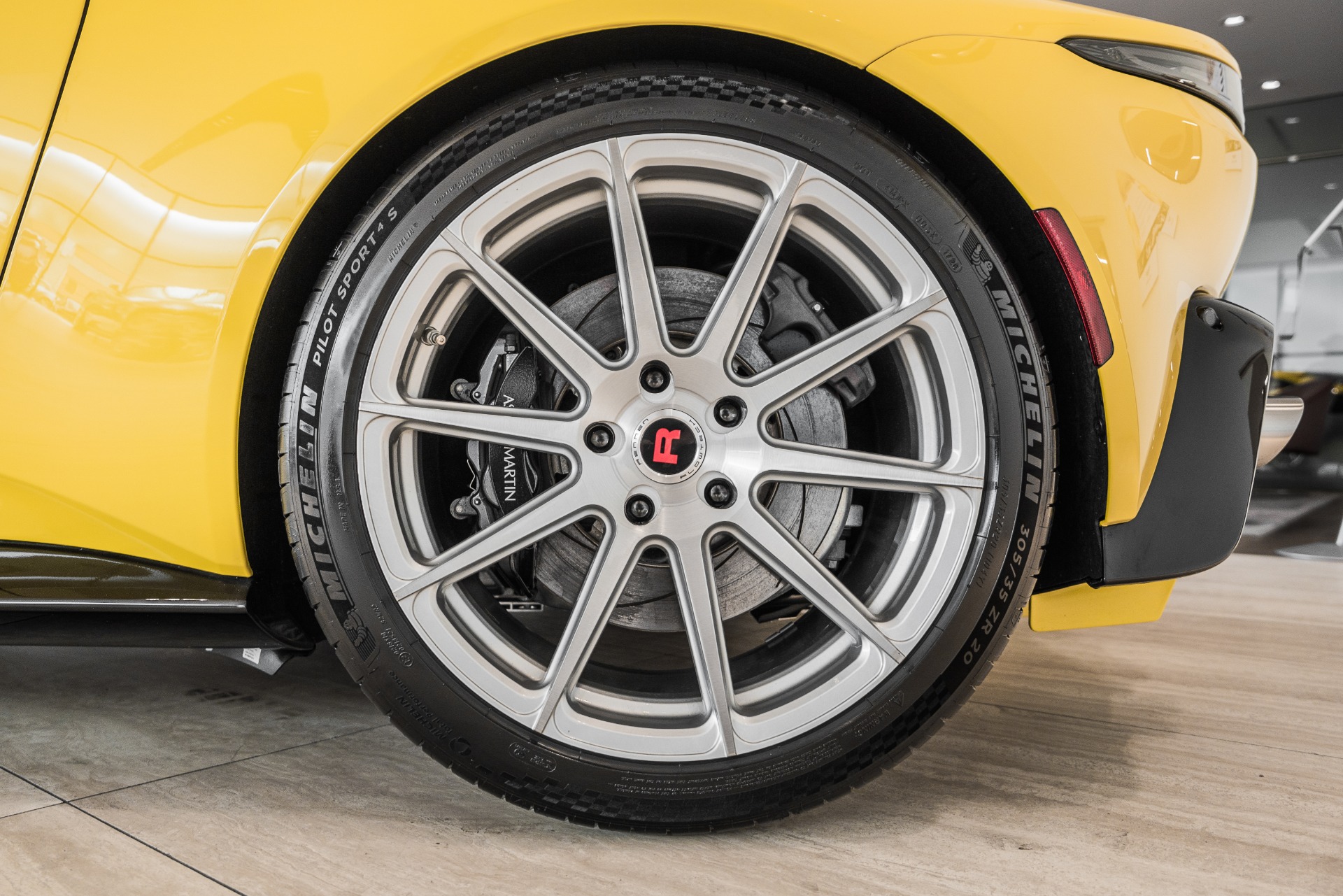 New 2020 Aston Martin Vantage | St. Petersburg, FL