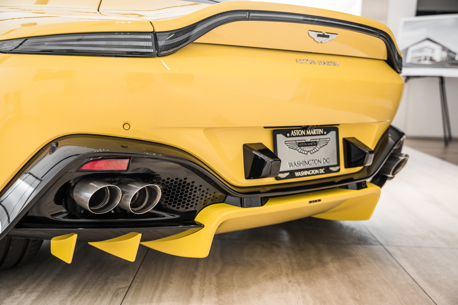 New 2020 Aston Martin Vantage | St. Petersburg, FL