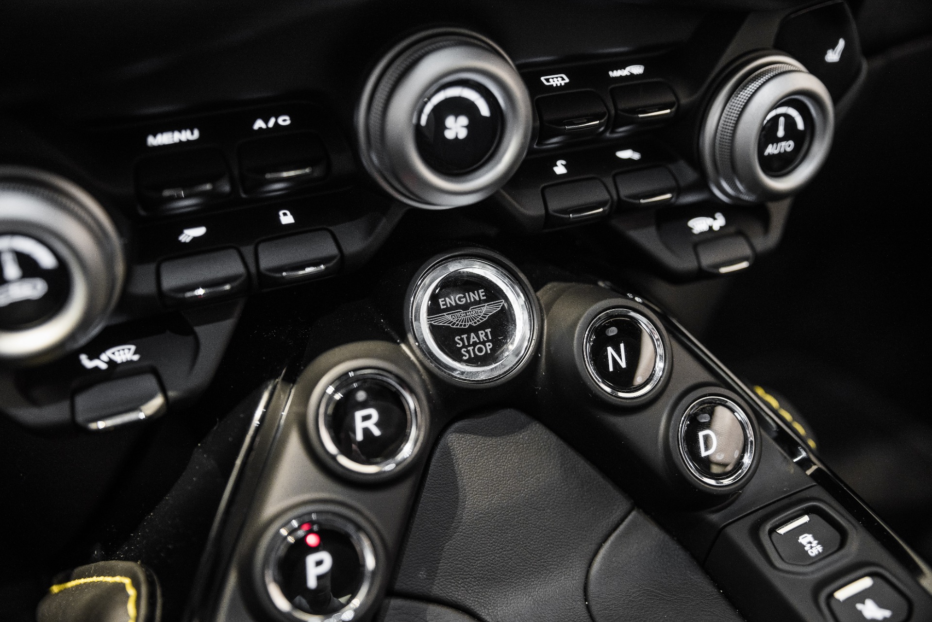 New 2020 Aston Martin Vantage | St. Petersburg, FL
