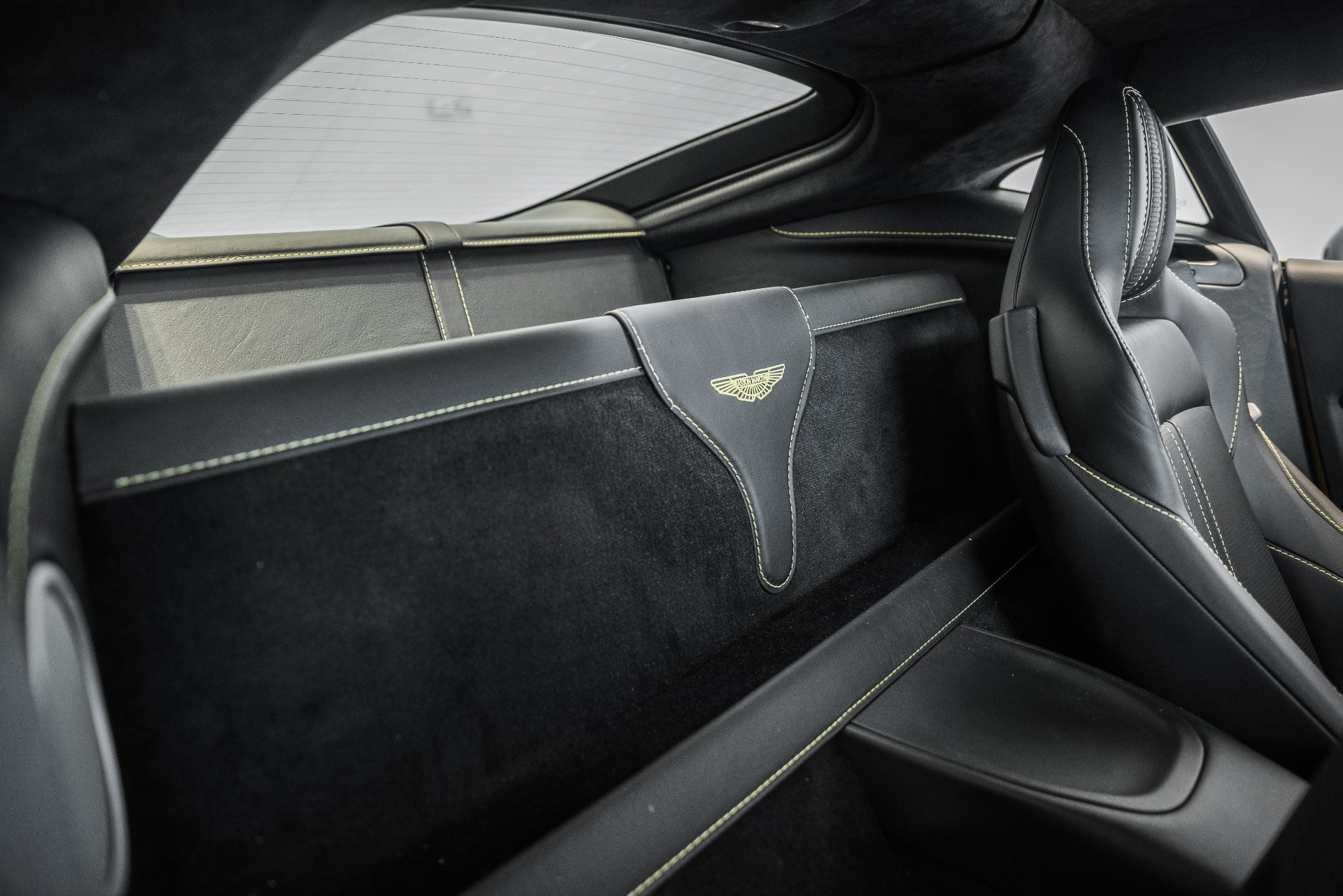 New 2020 Aston Martin Vantage | St. Petersburg, FL