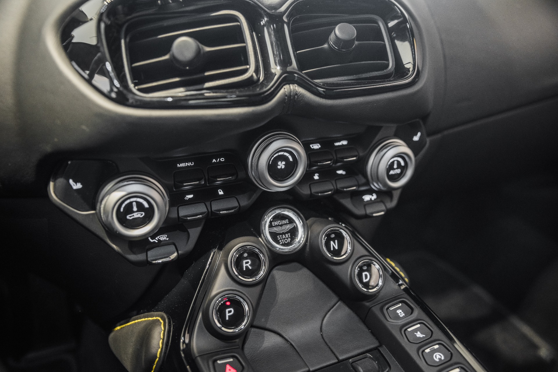 New 2020 Aston Martin Vantage | St. Petersburg, FL