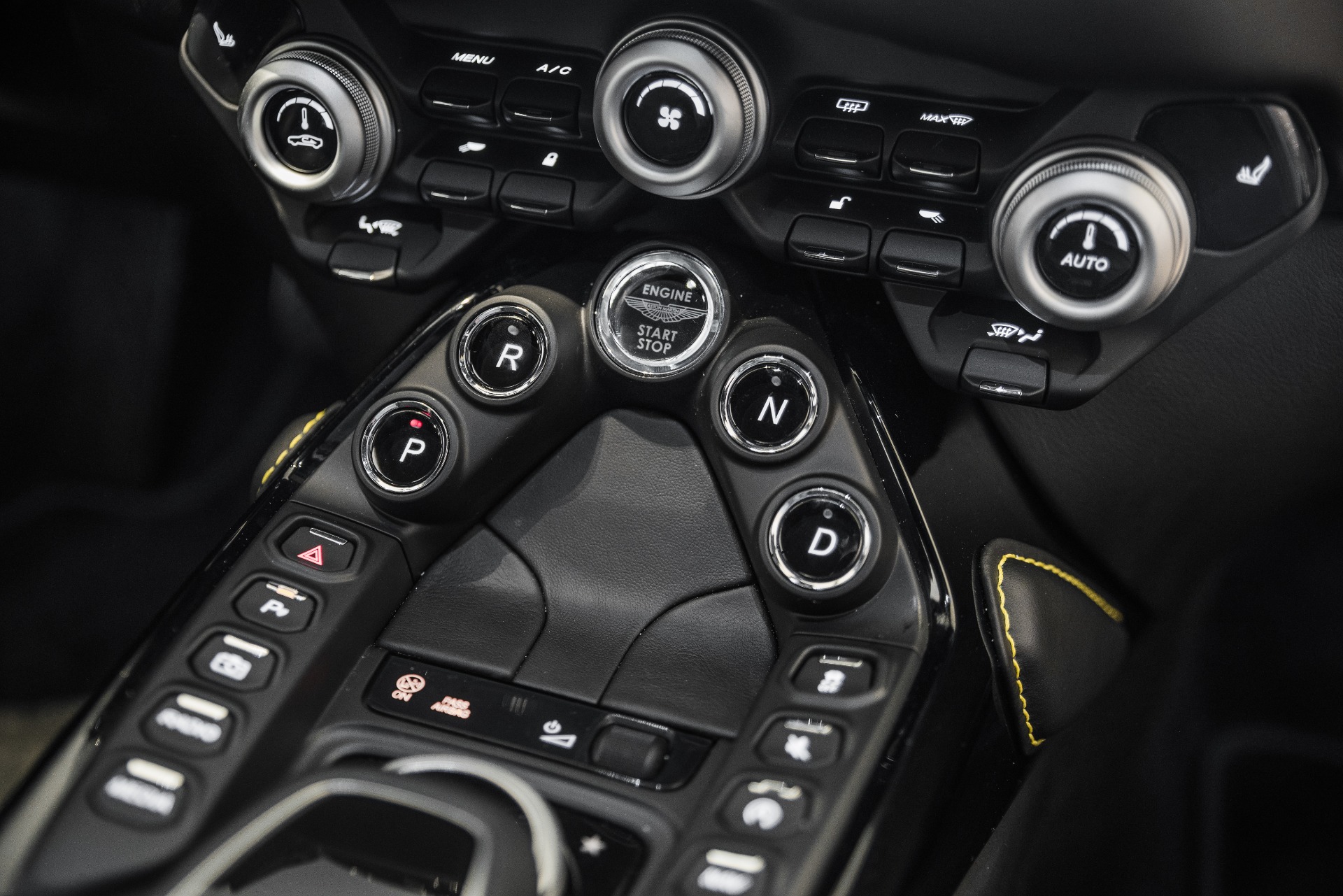 New 2020 Aston Martin Vantage | St. Petersburg, FL