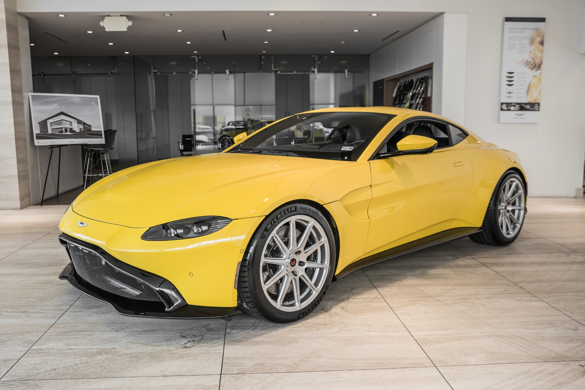 New 2020 Aston Martin Vantage | St. Petersburg, FL