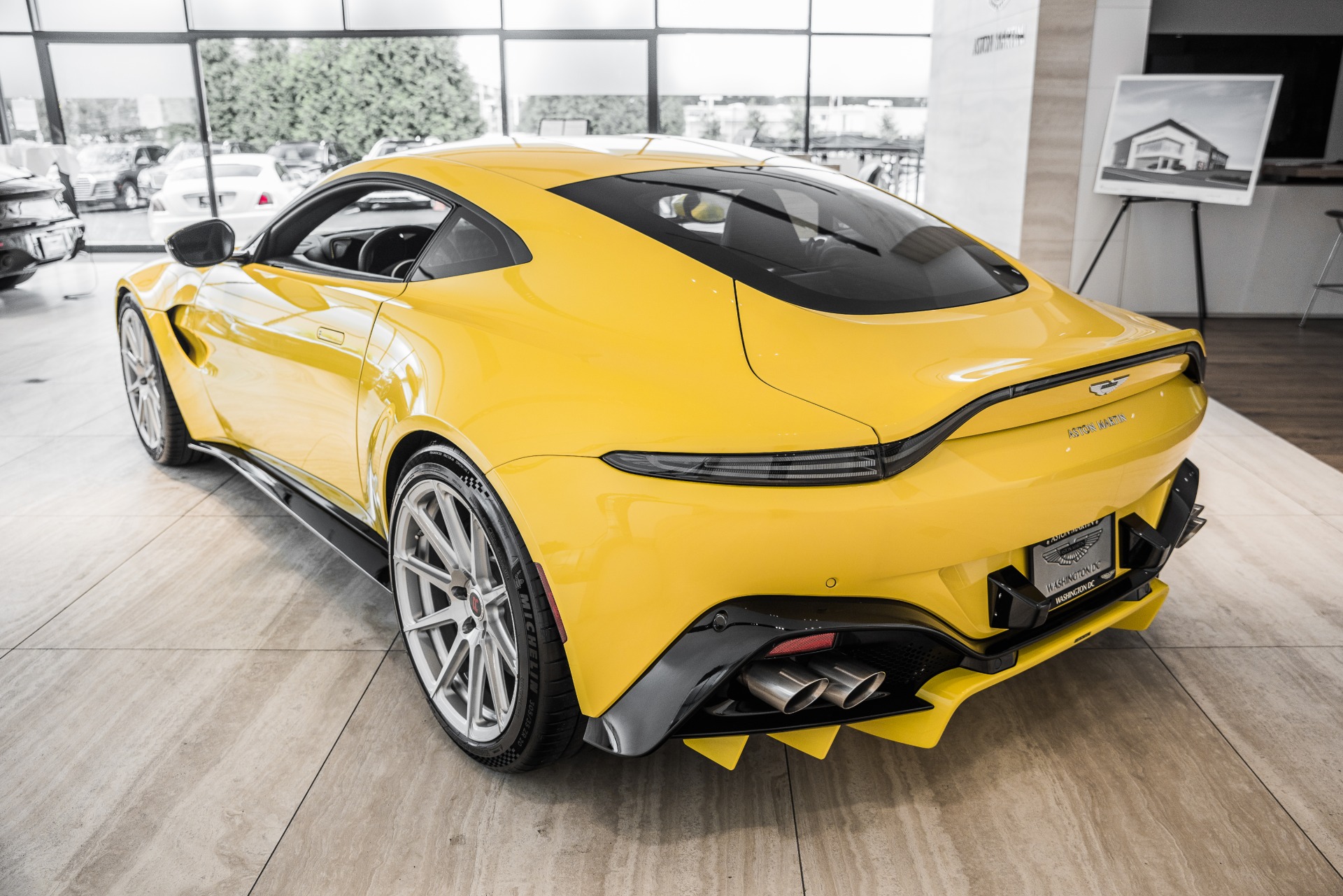 New 2020 Aston Martin Vantage | St. Petersburg, FL