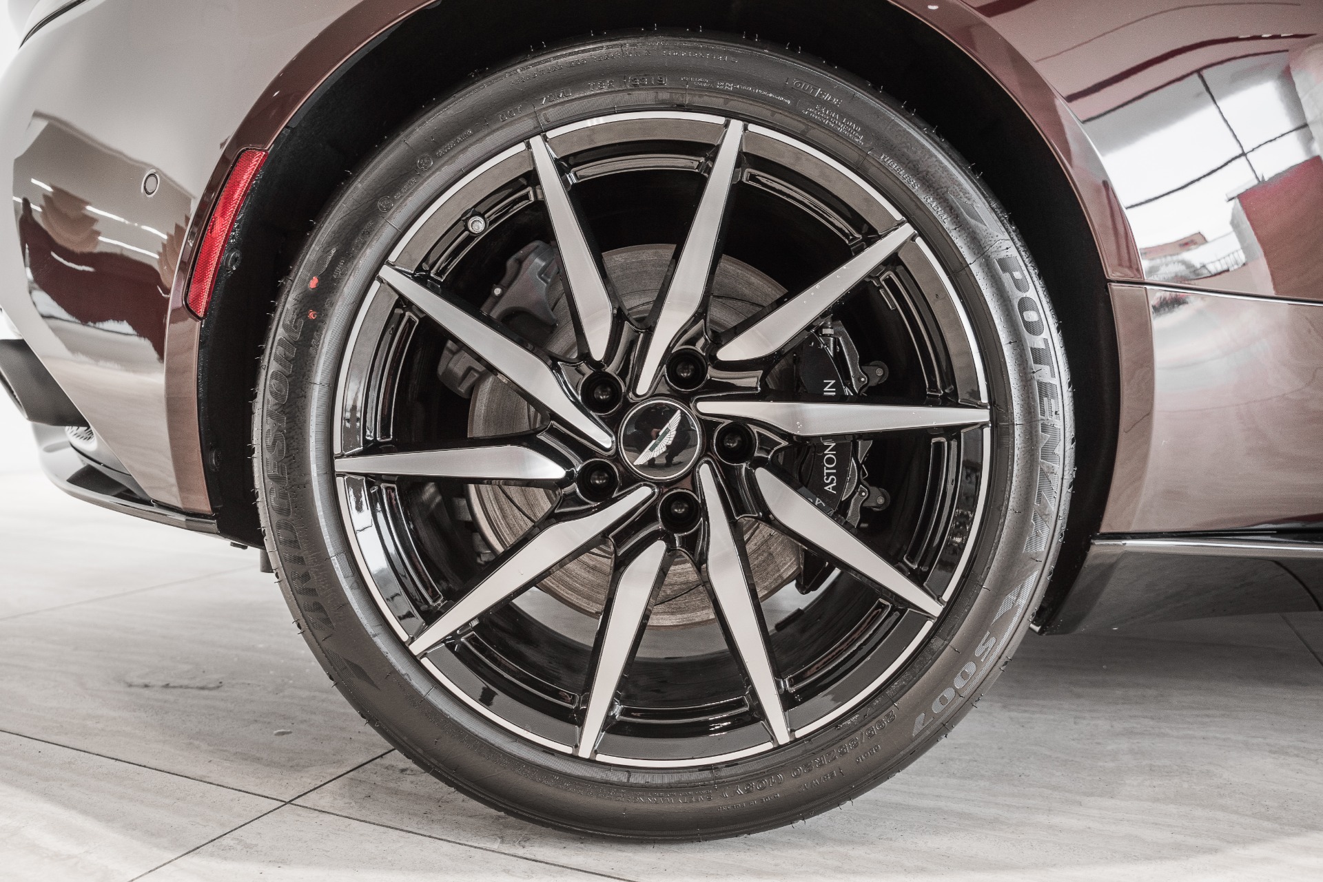 New 2020 Aston Martin DB11 V8 | St. Petersburg, FL