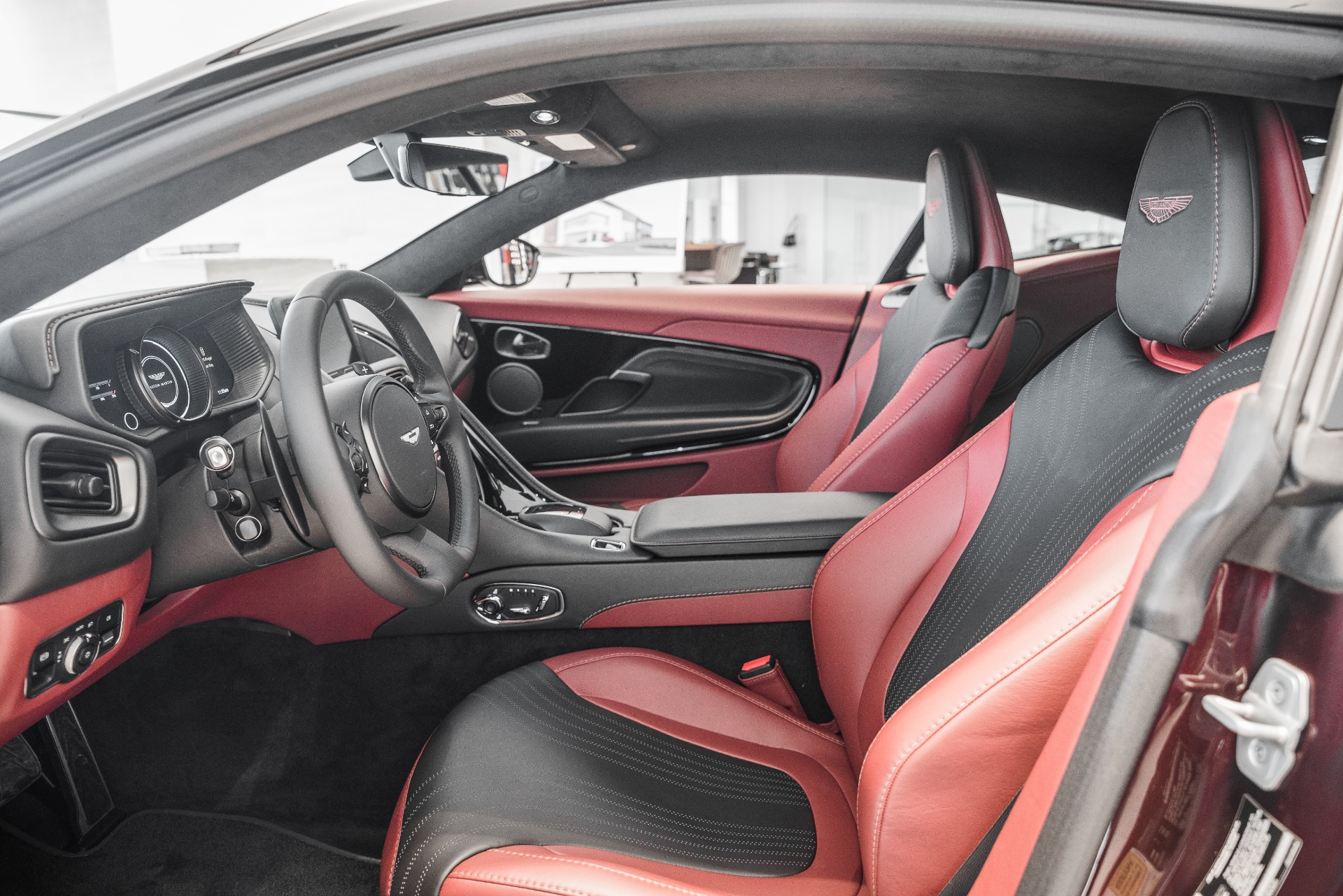 New 2020 Aston Martin DB11 V8 | St. Petersburg, FL