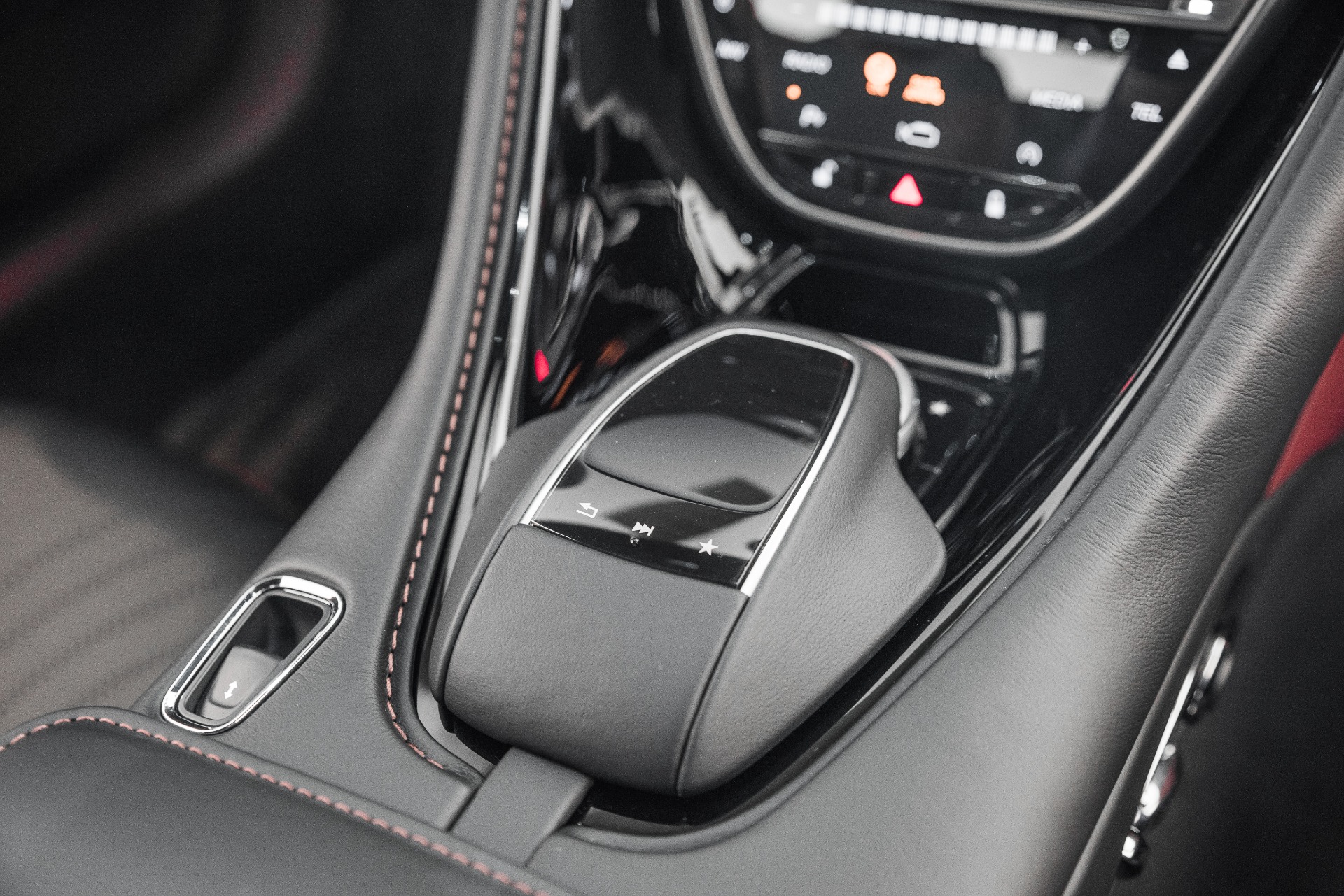 New 2020 Aston Martin DB11 V8 | St. Petersburg, FL