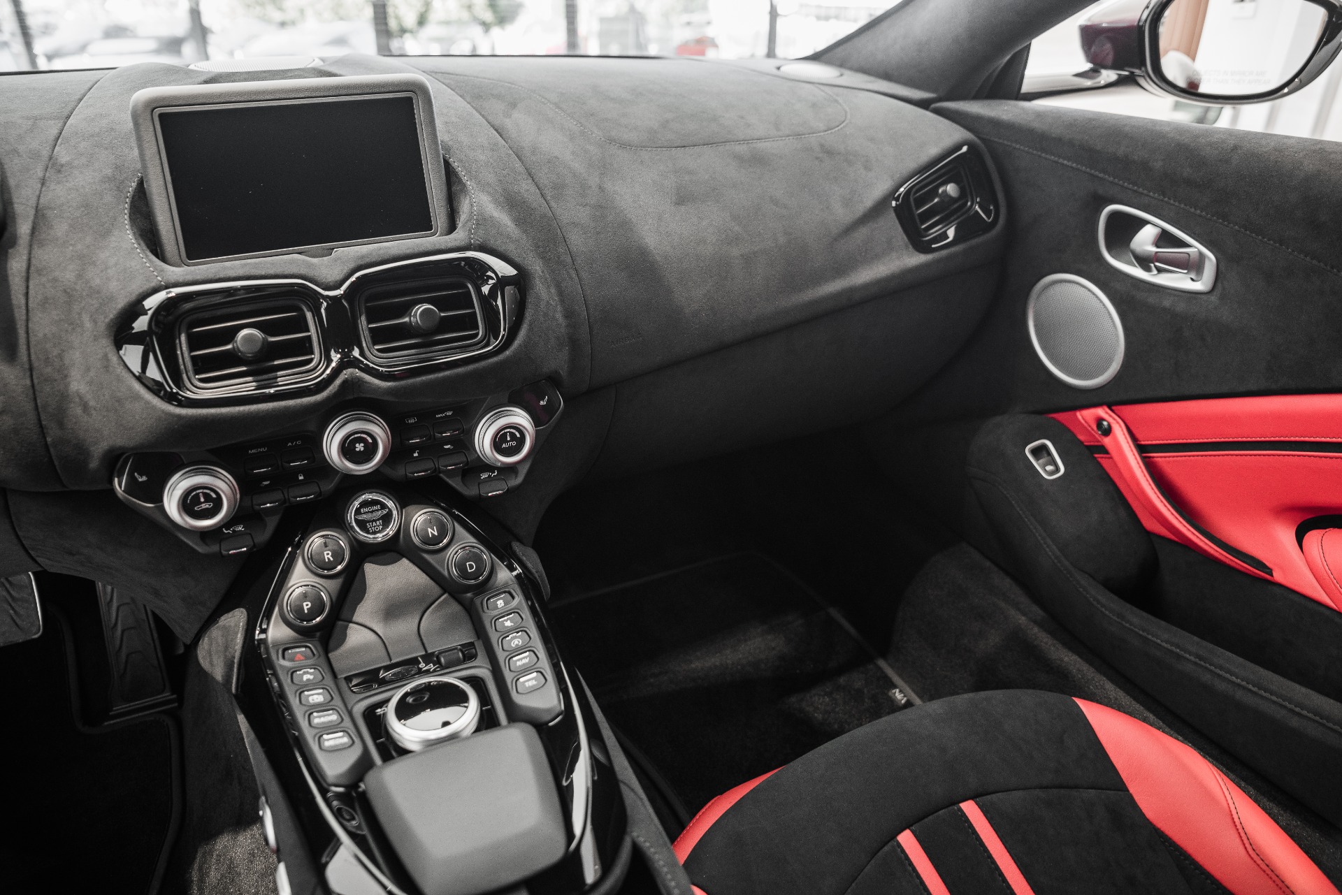 New 2020 Aston Martin Vantage | St. Petersburg, FL