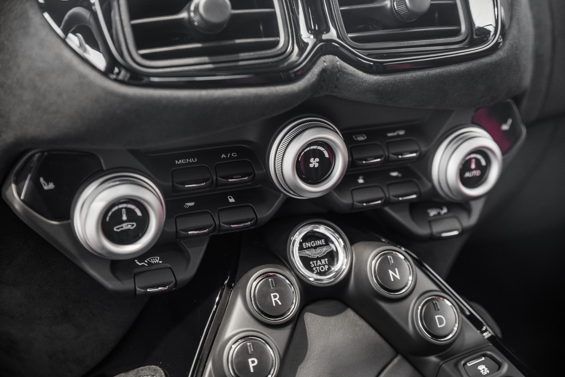 New 2020 Aston Martin Vantage | St. Petersburg, FL