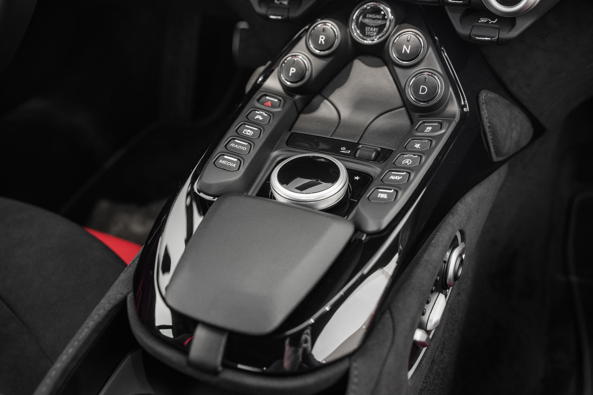 New 2020 Aston Martin Vantage | St. Petersburg, FL