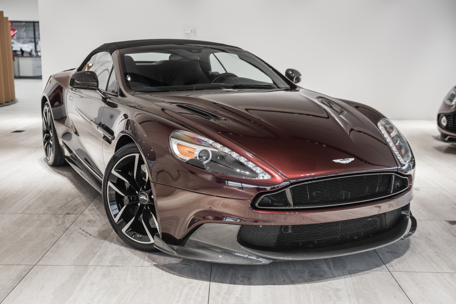 Used 2018 Aston Martin Vanquish Volante | Vienna, VA