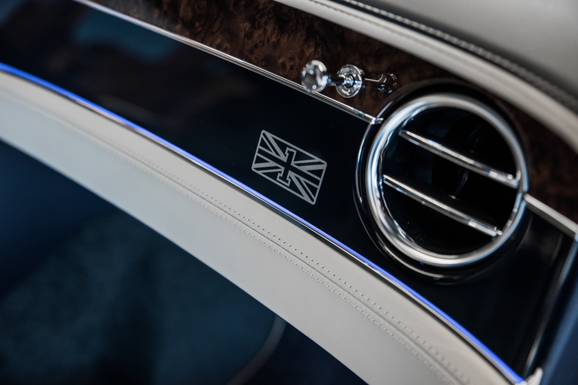 New 2020 Bentley Continental | St. Petersburg, FL