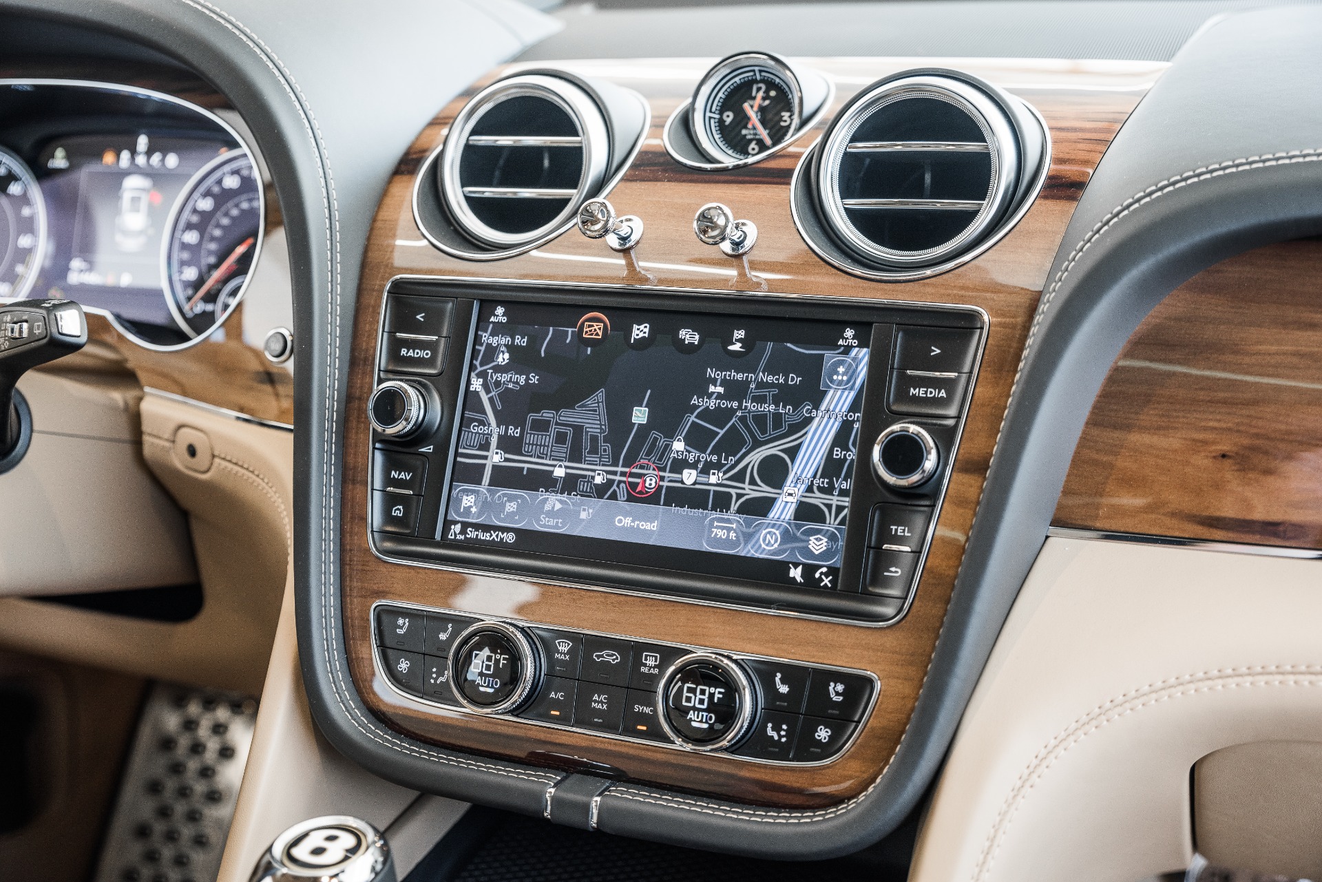 Used 2020 Bentley Bentayga Hybrid | St. Petersburg, FL