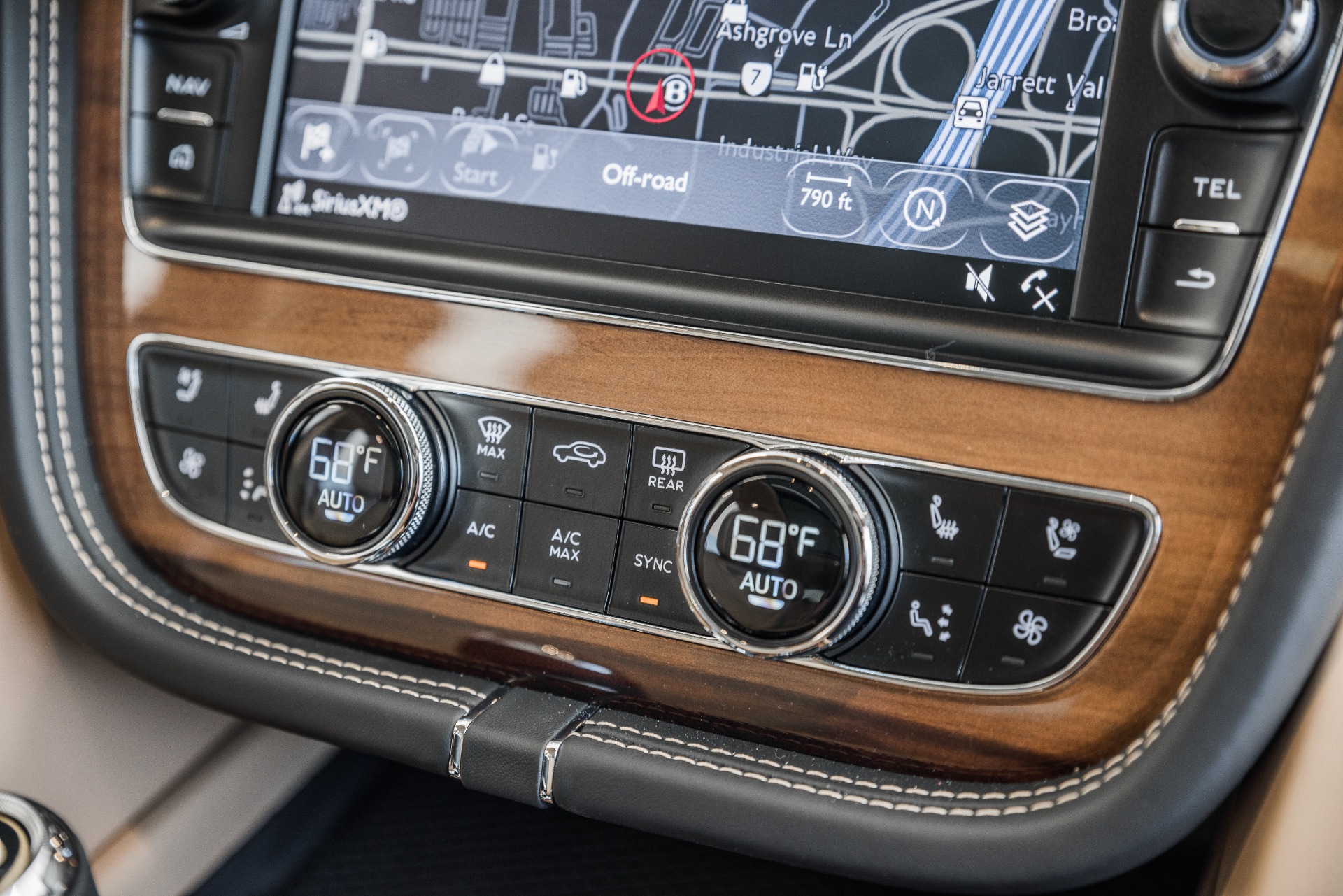 Used 2020 Bentley Bentayga Hybrid | St. Petersburg, FL