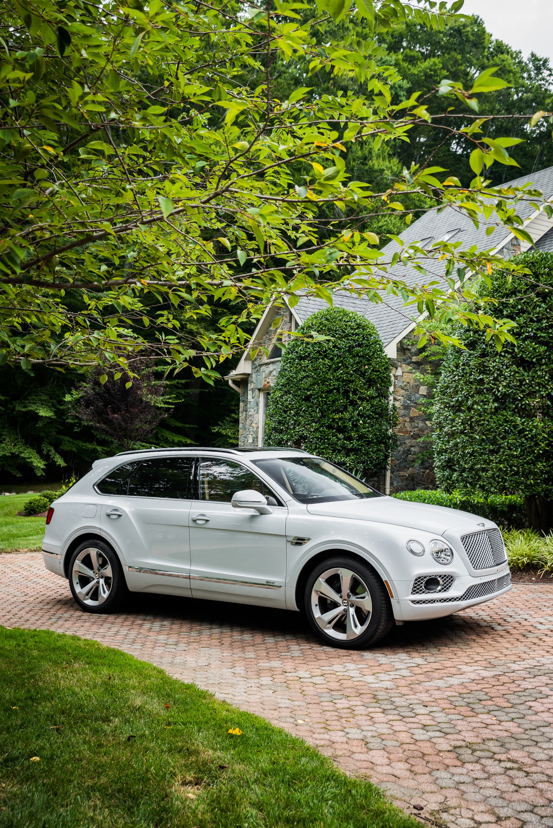 Used 2020 Bentley Bentayga Hybrid | St. Petersburg, FL