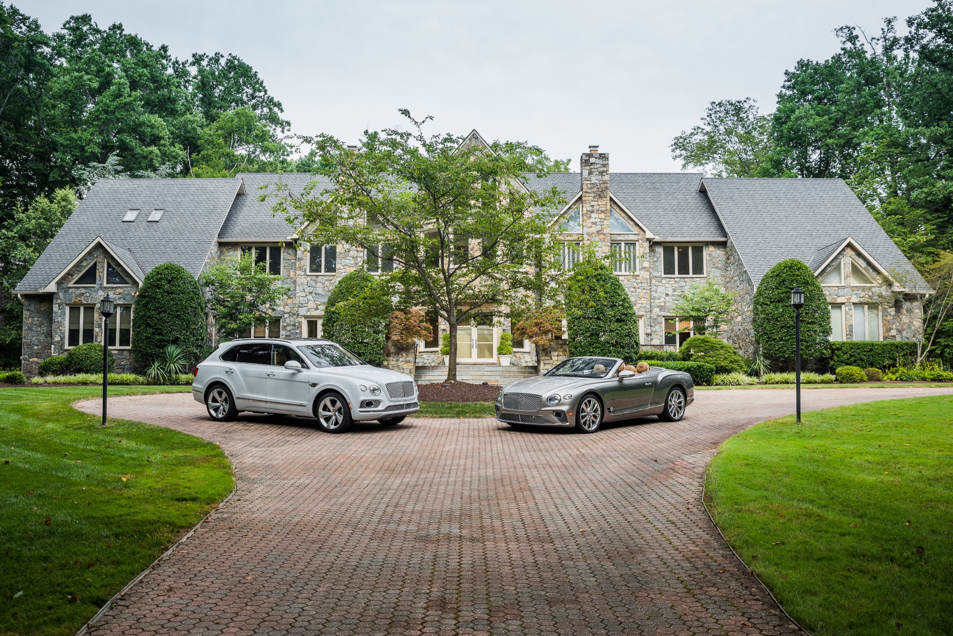 Used 2020 Bentley Bentayga Hybrid | St. Petersburg, FL