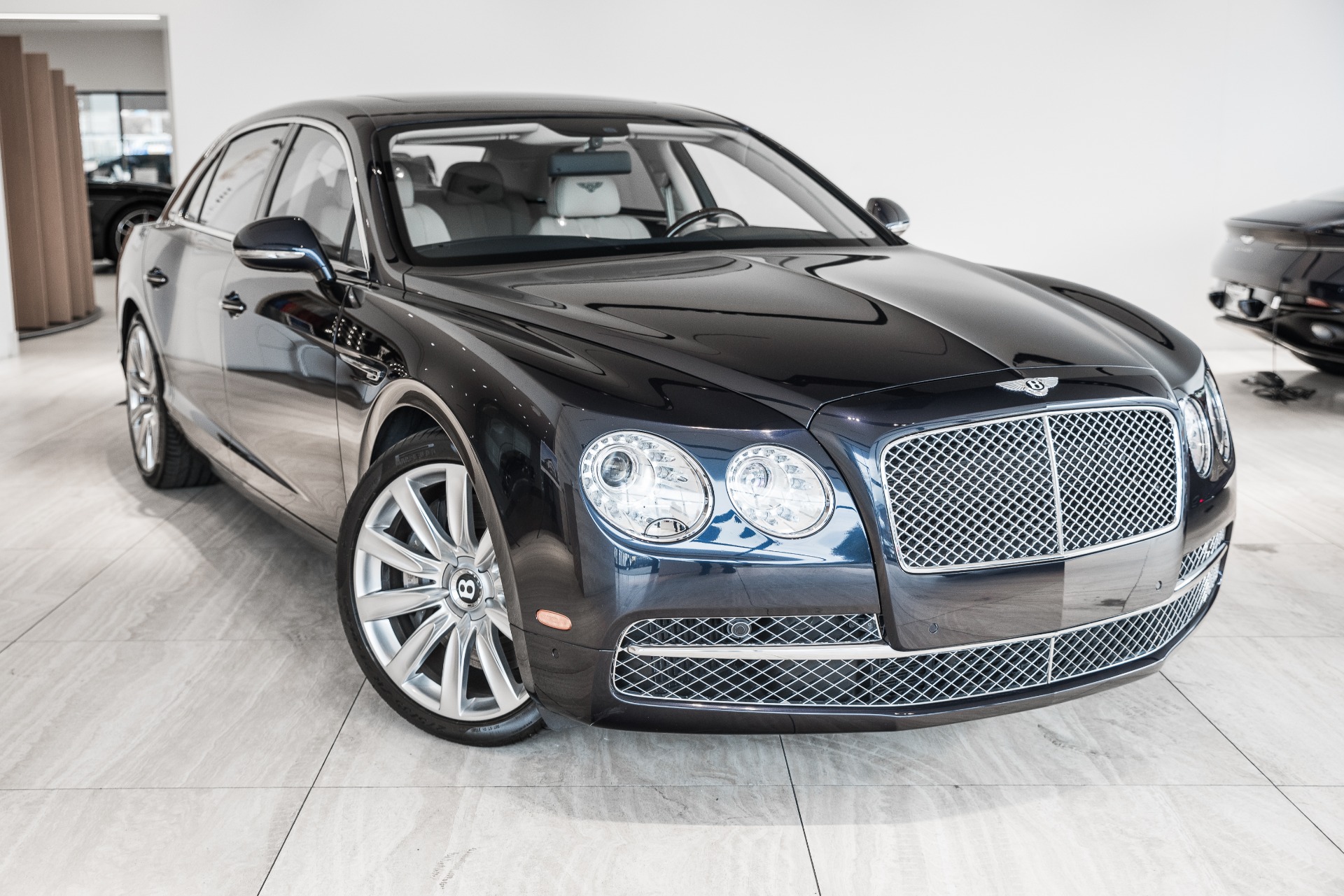 Used 2016 Bentley Flying Spur W12 | Vienna, VA