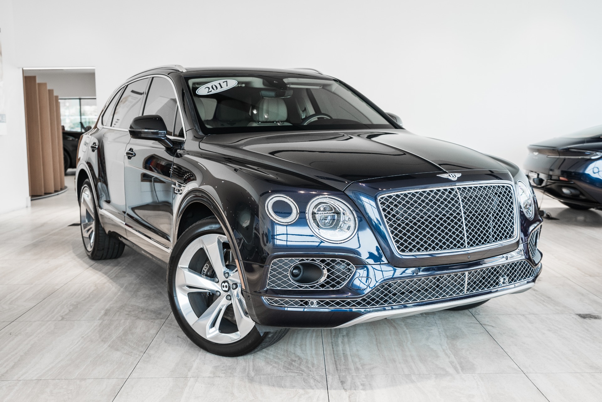 Used 2017 Bentley Bentayga | Vienna, VA