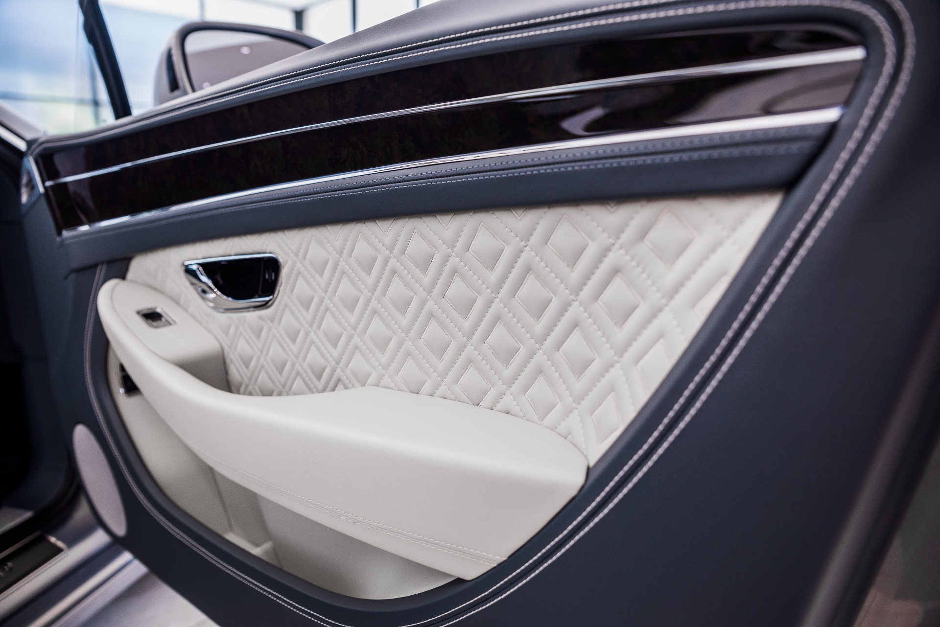 Used 2020 Bentley Continental GT V8 | St. Petersburg, FL